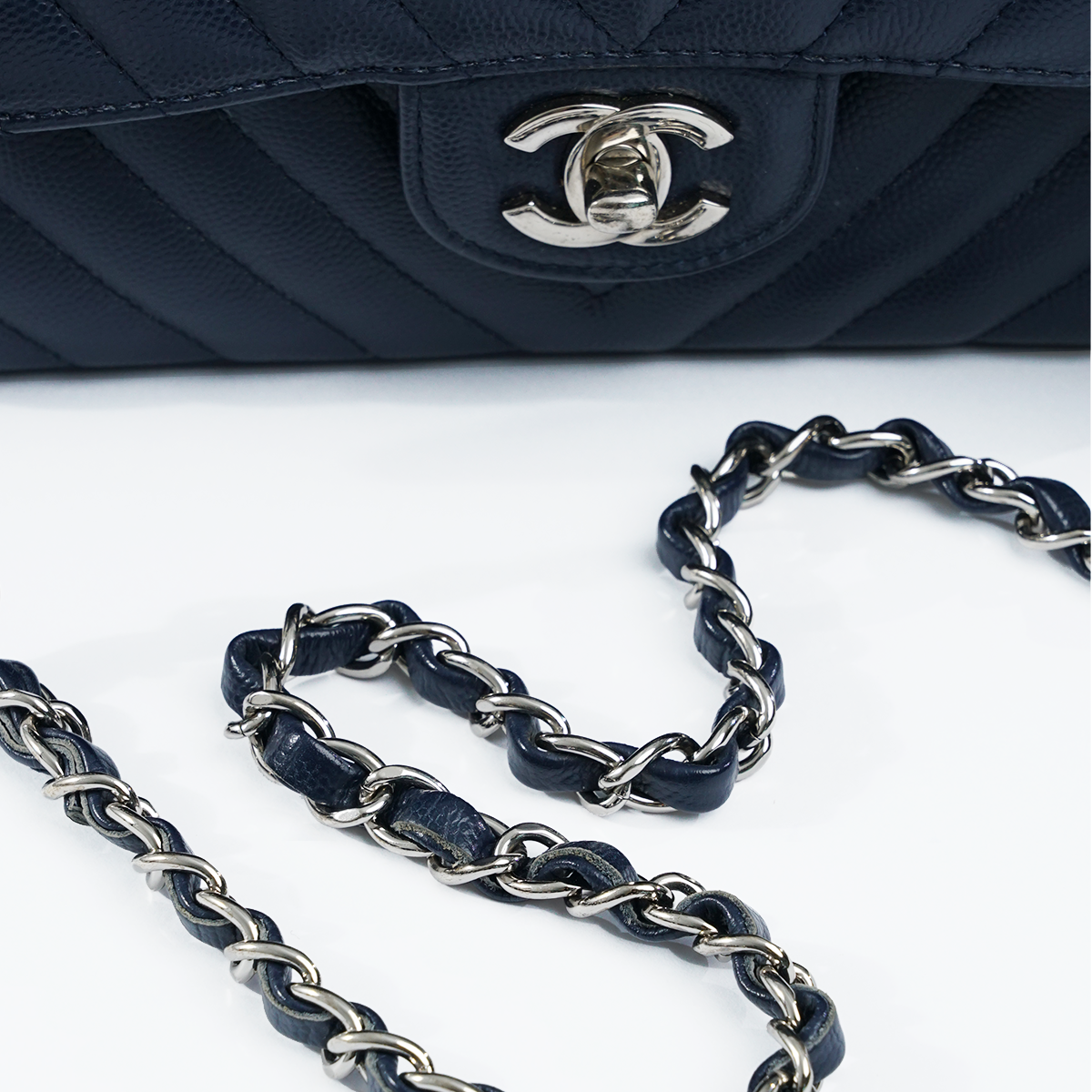 Classic Medium Double Flap