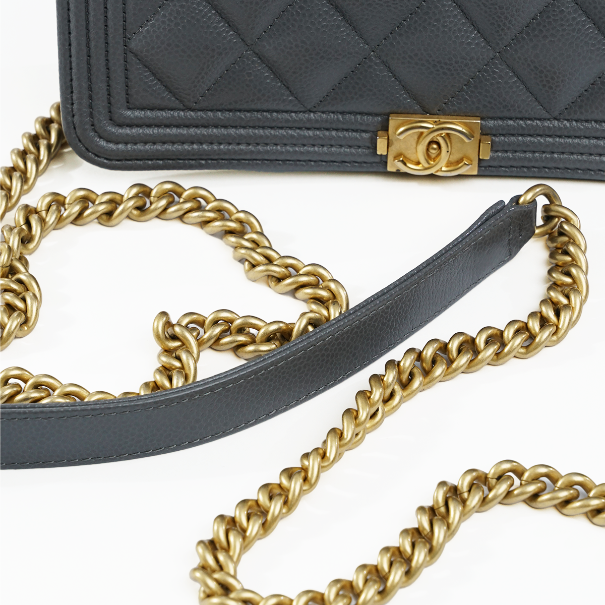 Le Boy Wallet-on-Chain