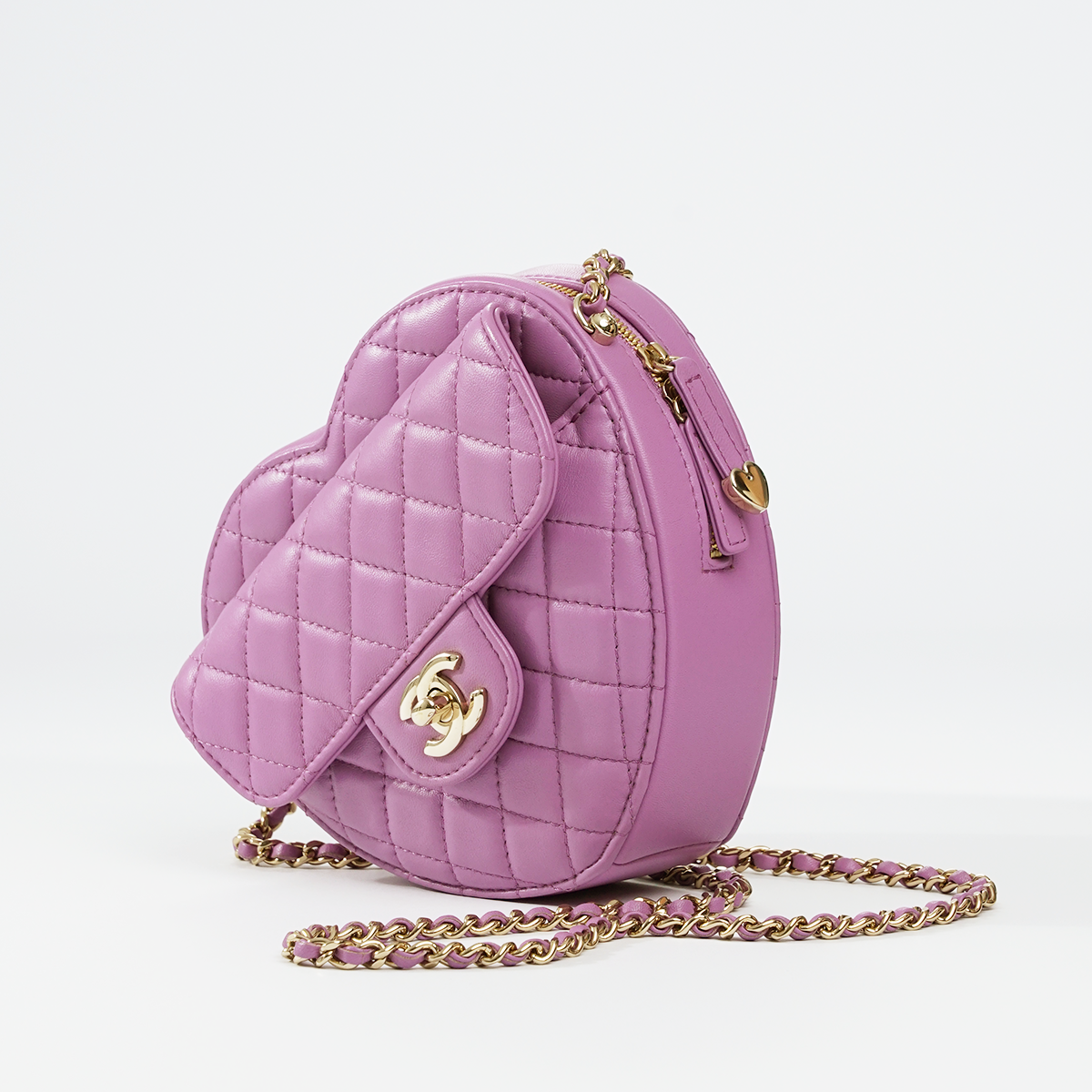 CC in Love Heart