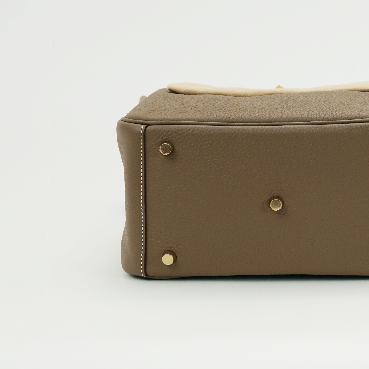 Lindy 26 Etoupe - Brand NEW Stamp K