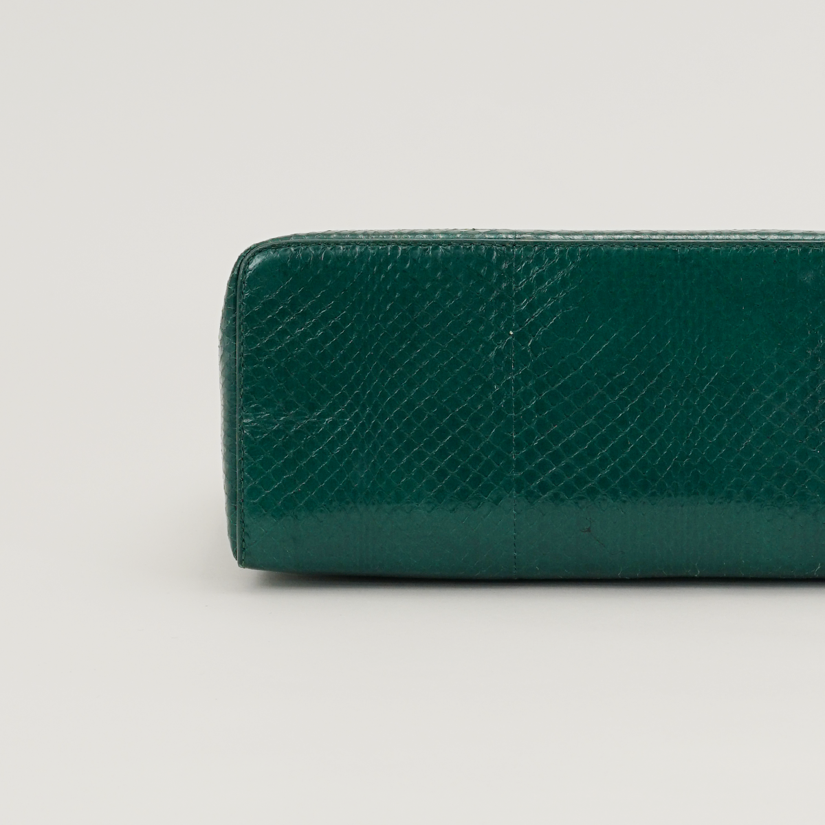L27 Green