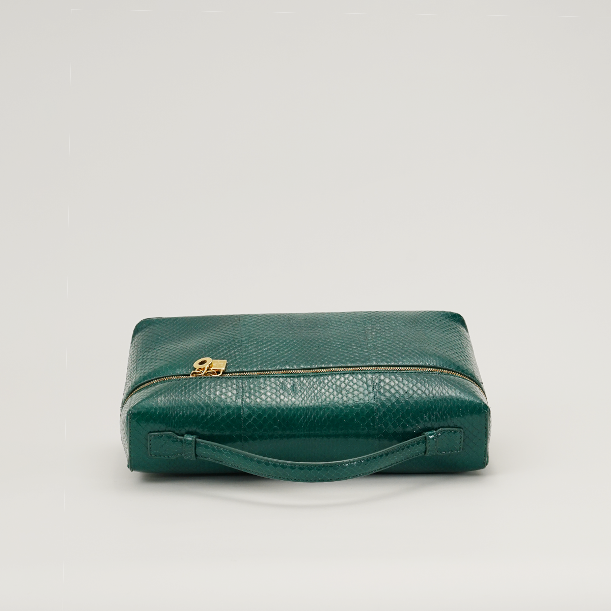 L27 Green