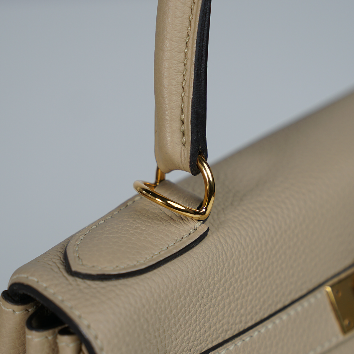 Kelly 28 Trench