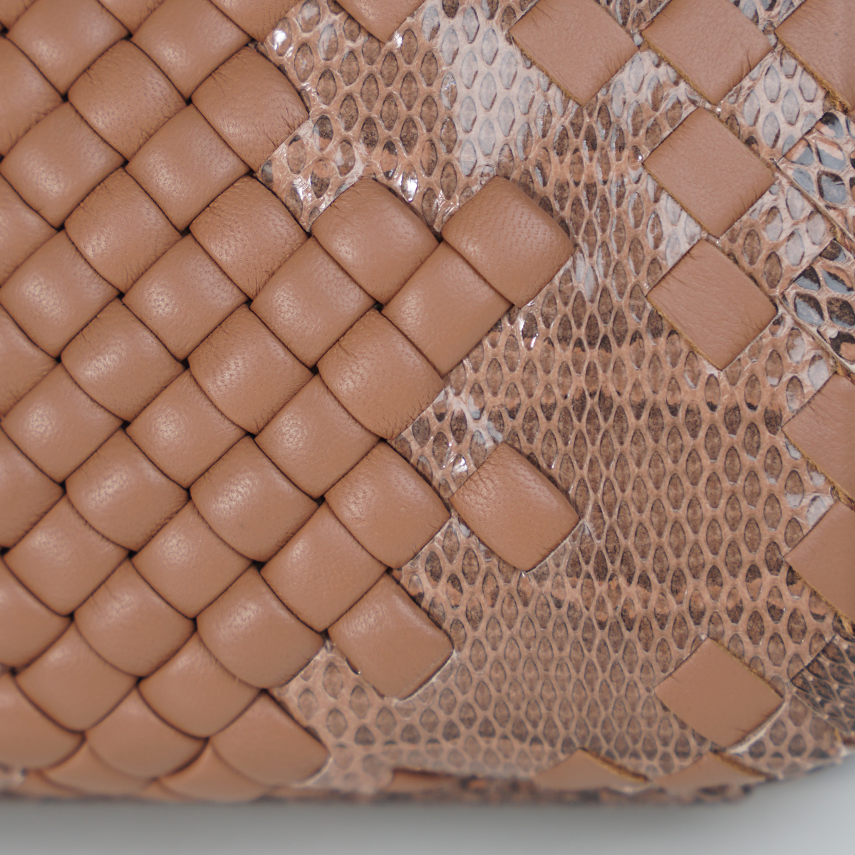 Beige Intrecciato Leather and Snakeskin Knot Chain Clutch