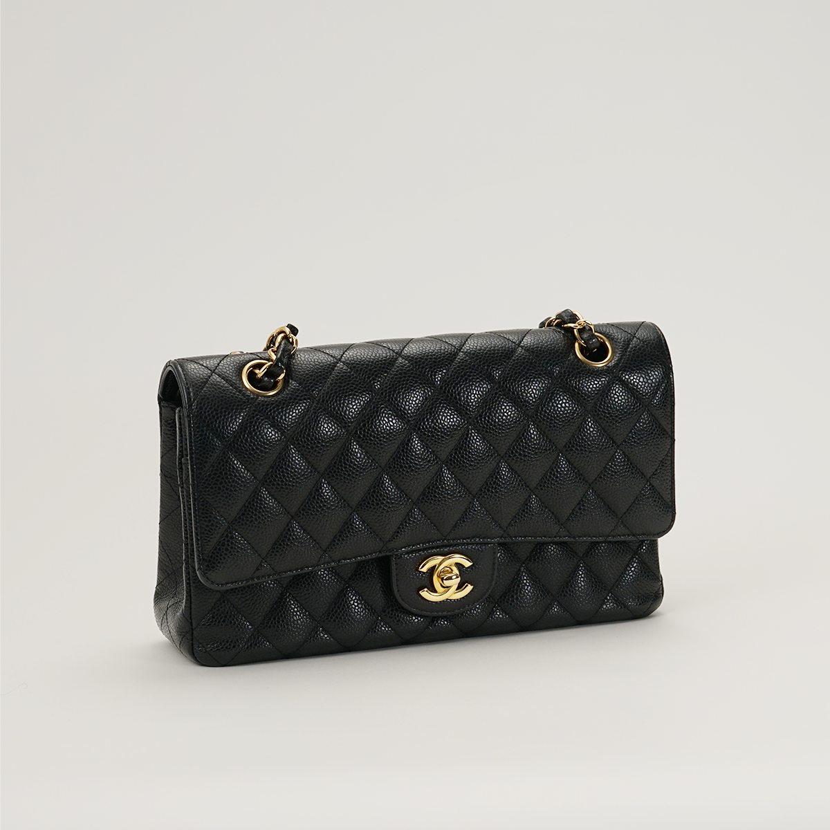Medium Classic Flap Black