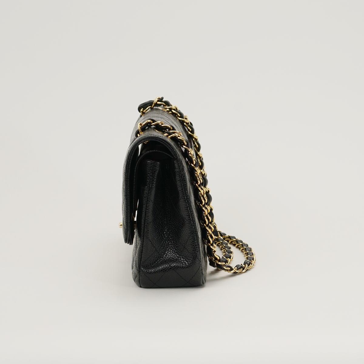 Medium Classic Flap Black