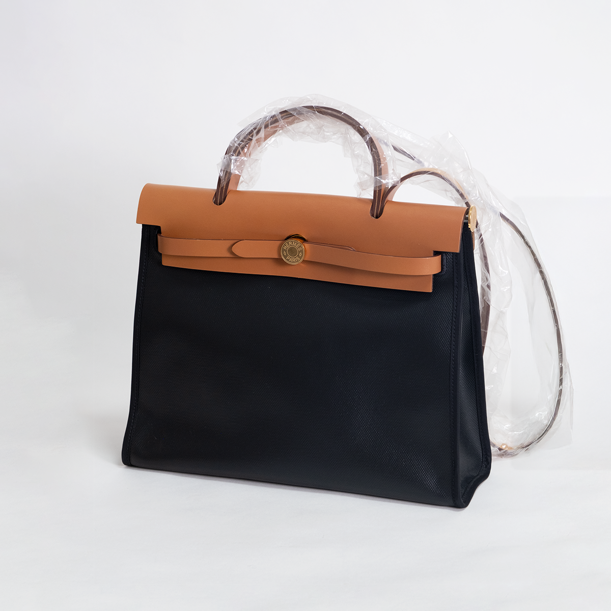 Herbag 31 Gold / Noir Coated Canvas - stamp W