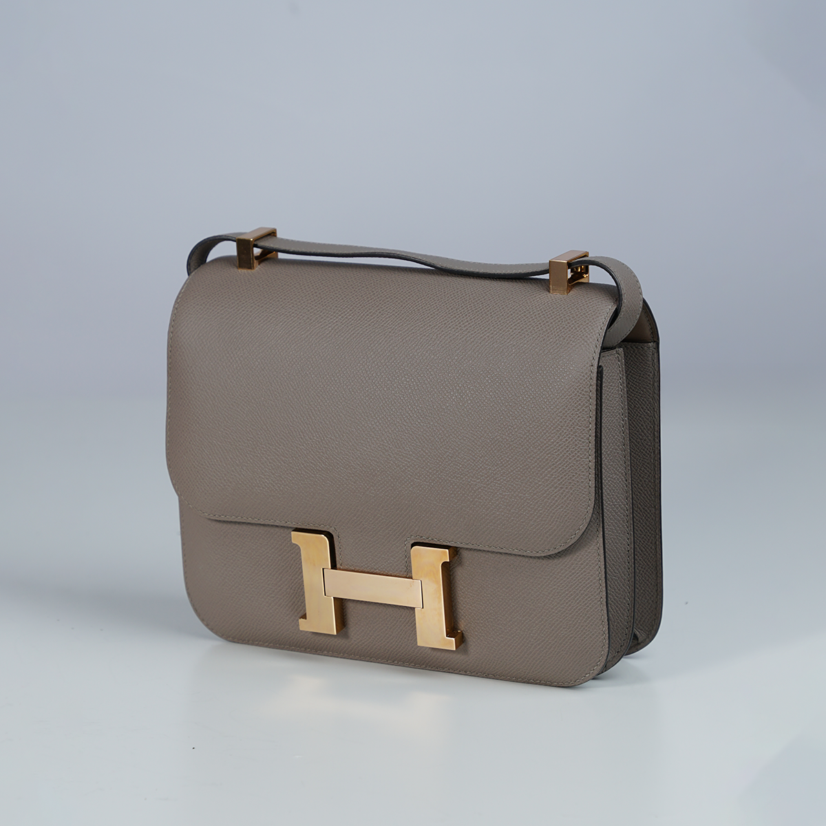 Constance 24 Gris Asphalte C 2018