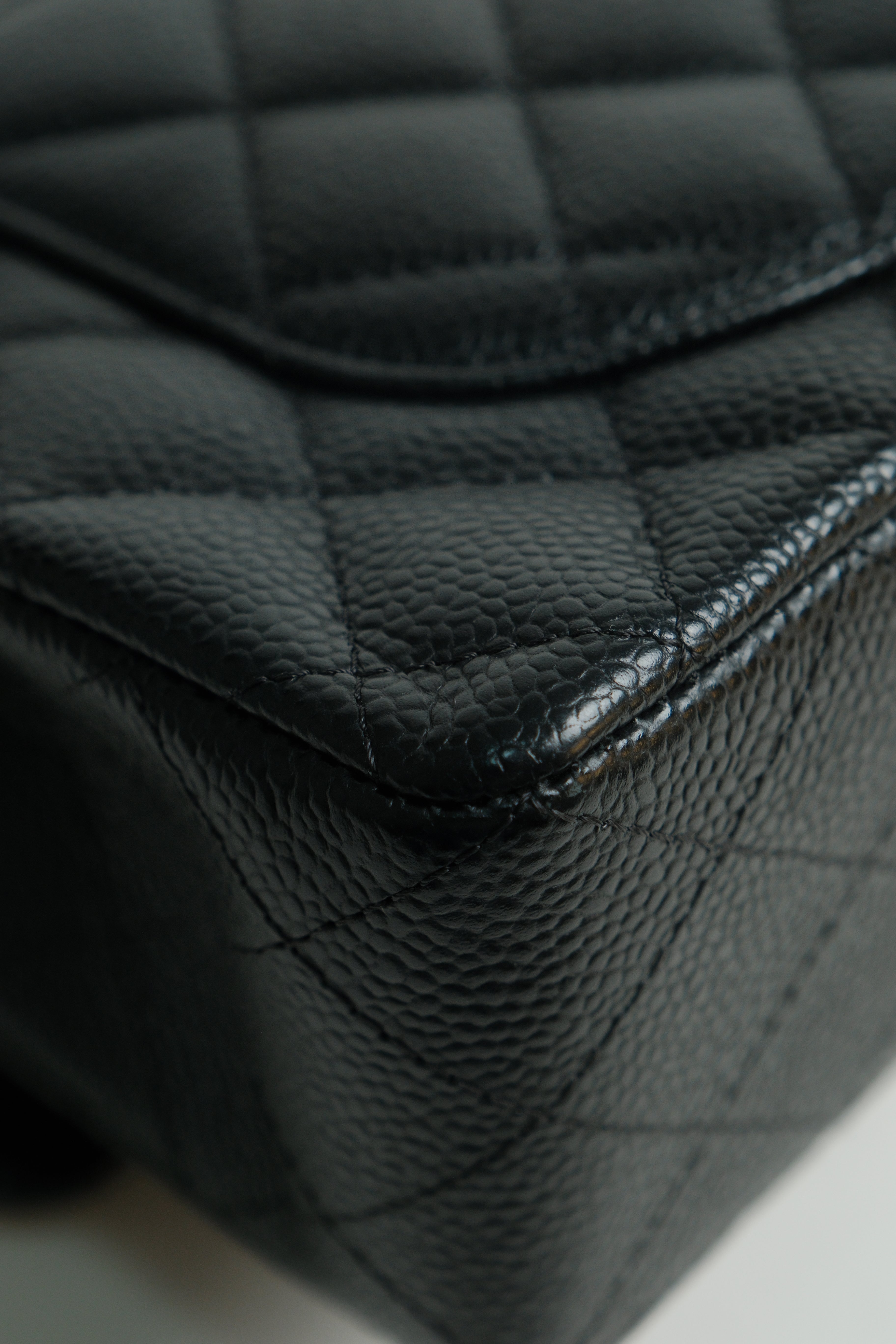 Small Classic Double Flap Black Microchipped