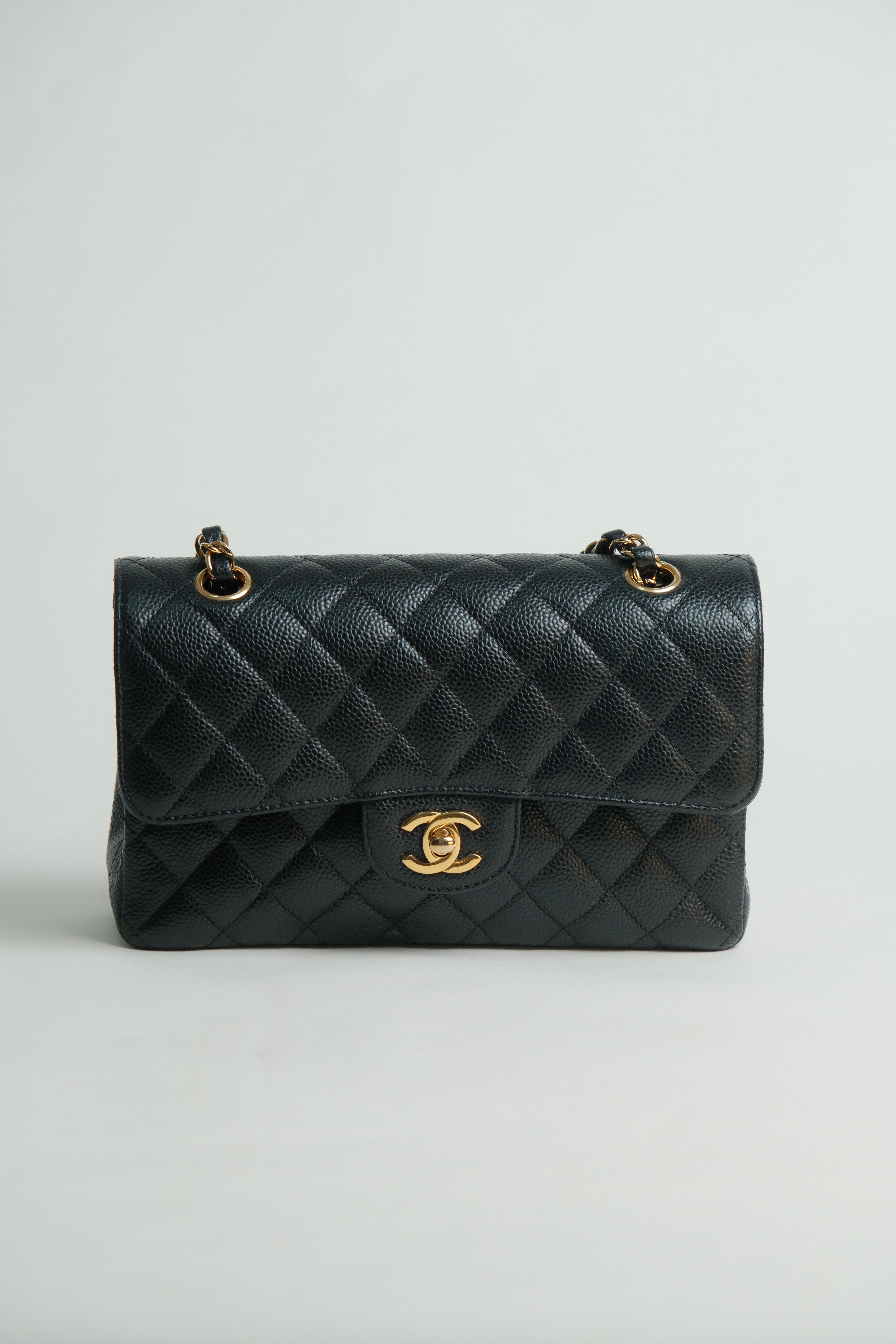 Small Classic Double Flap Black Microchipped