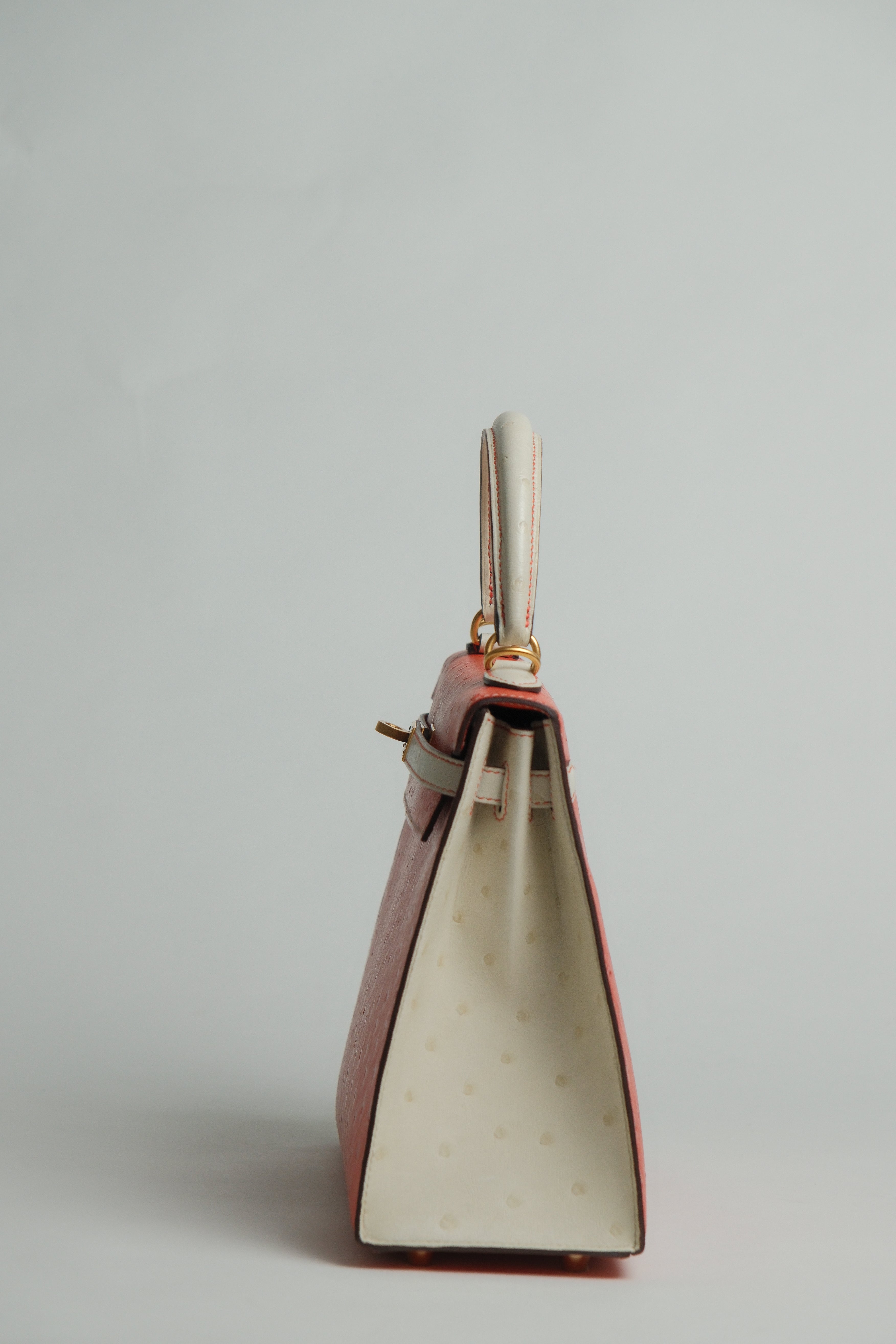 Kelly 25 HSS Rouge Vif Beton Ostrich Stamp B 2023