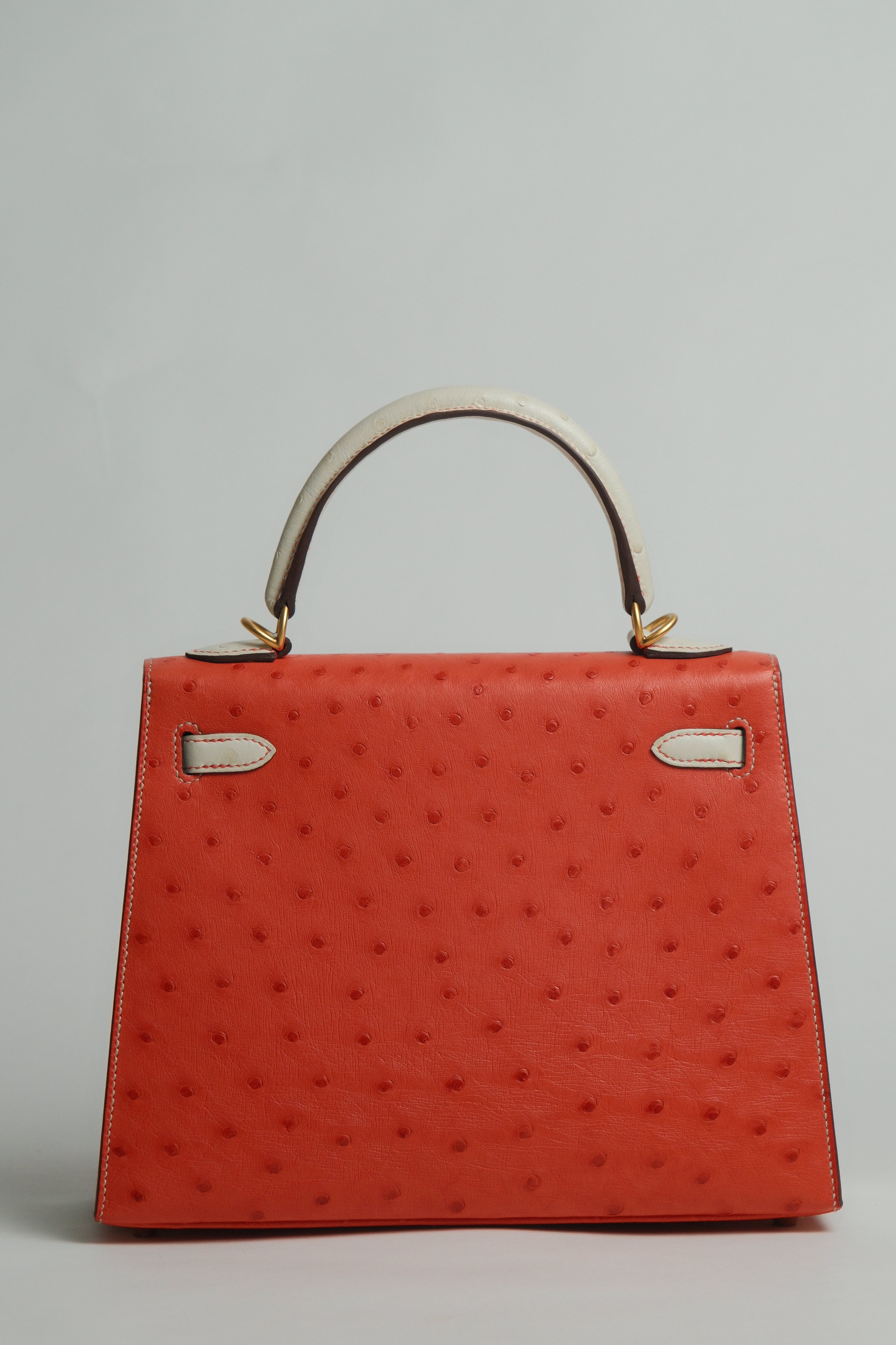 Kelly 25 HSS Rouge Vif Beton Ostrich Stamp B 2023