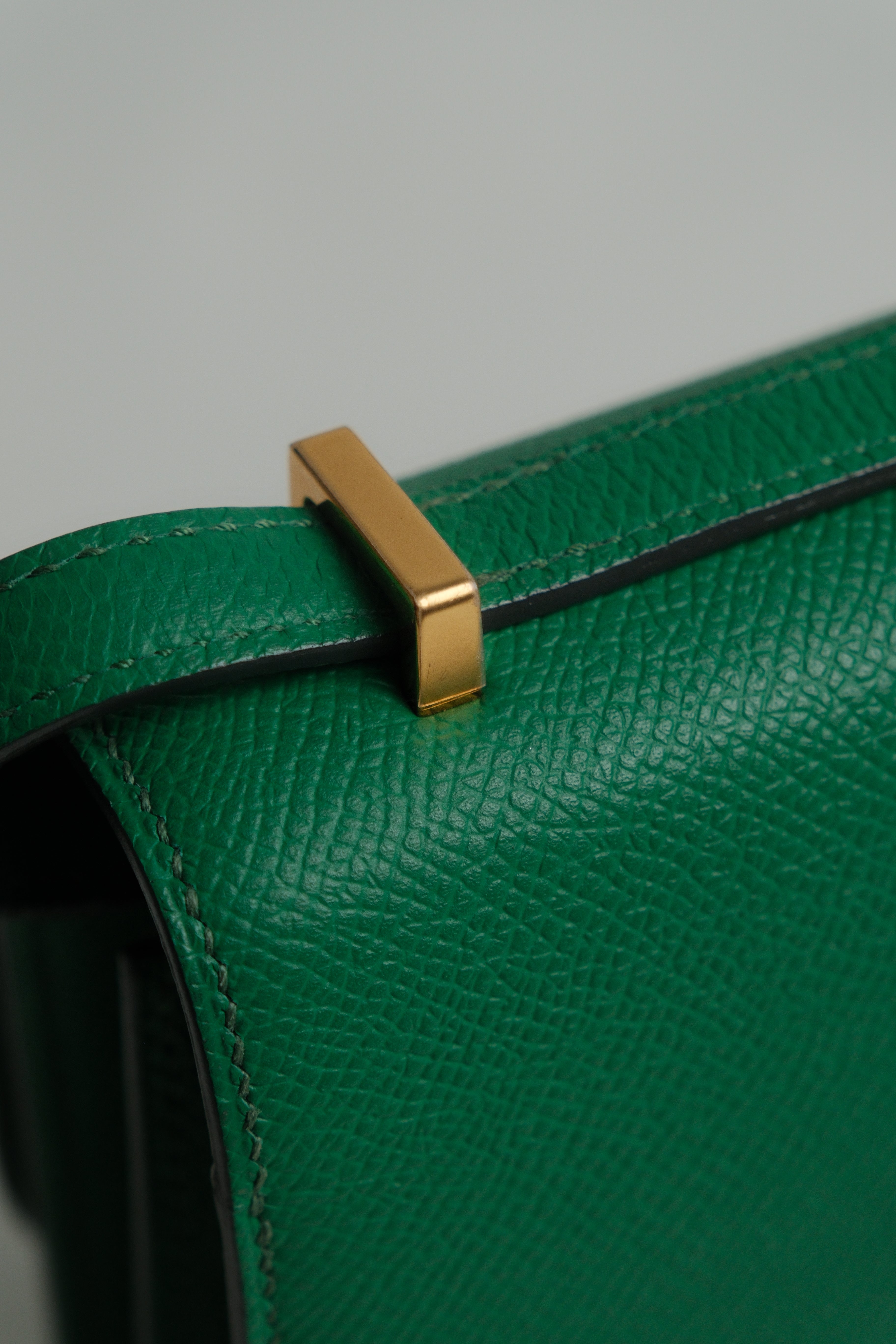 Constance 18 Epsom Vert Vertigo Stamp D