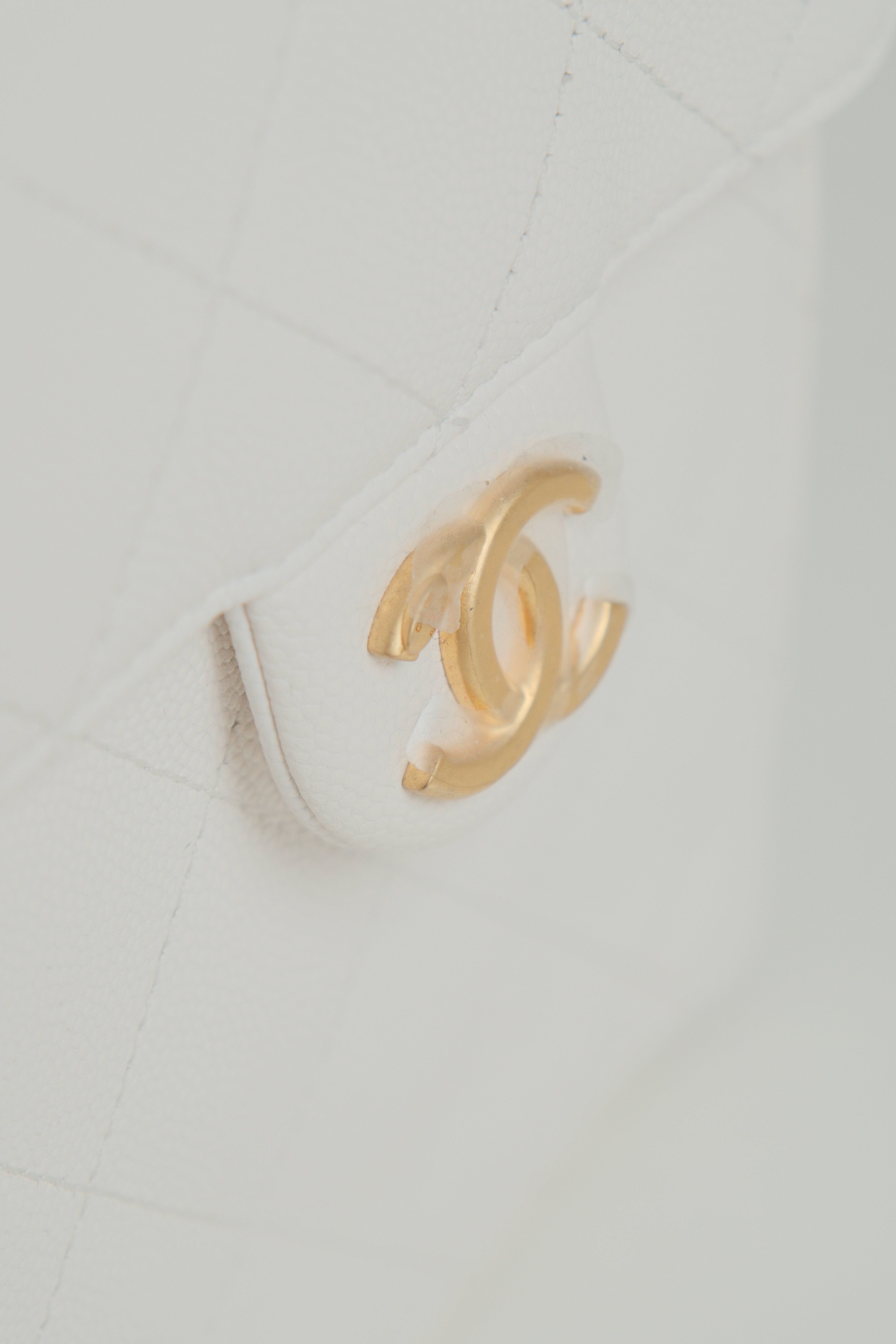 C25 Caviar GHW White