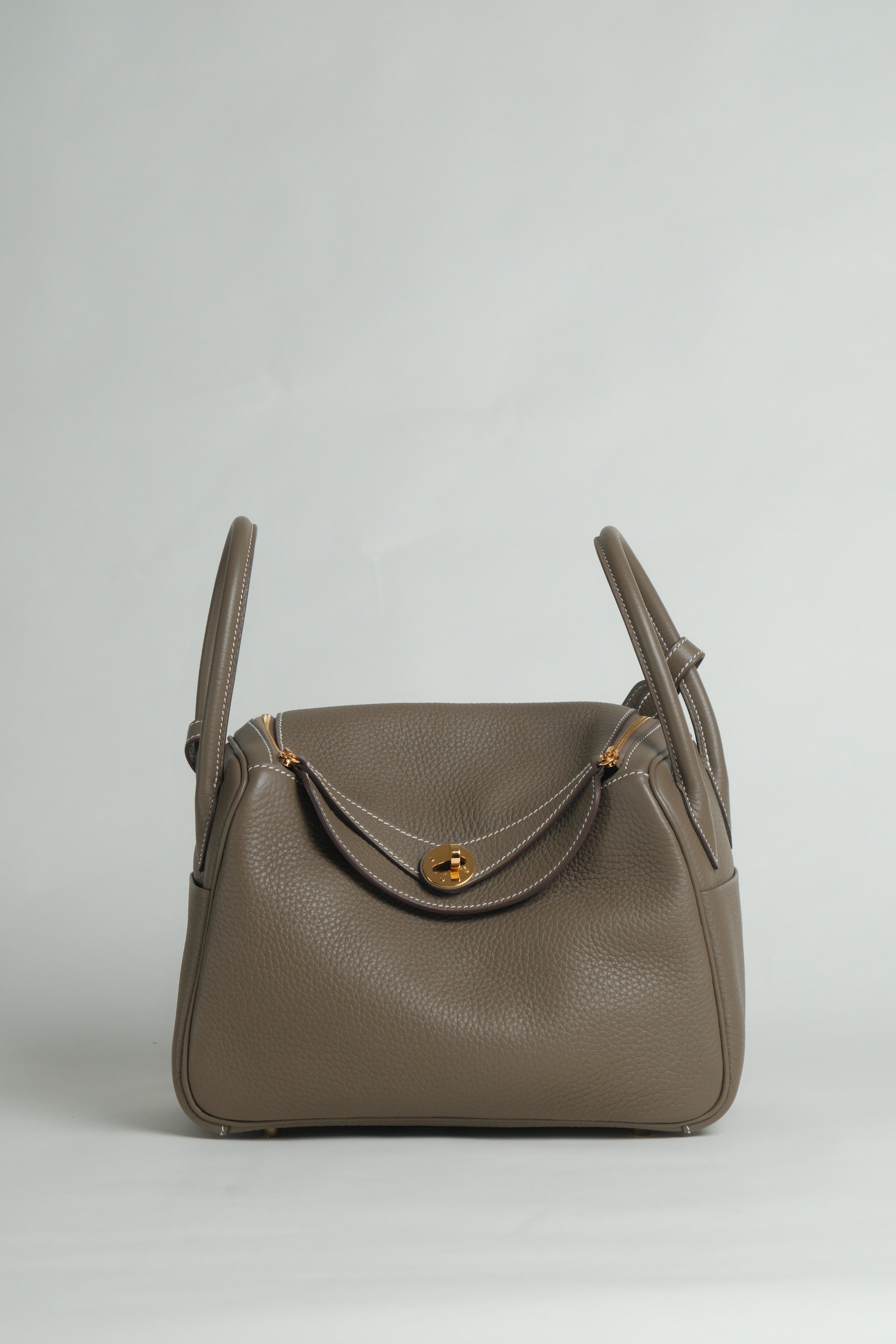 Lindy 26 Etoupe GHW Stamp K