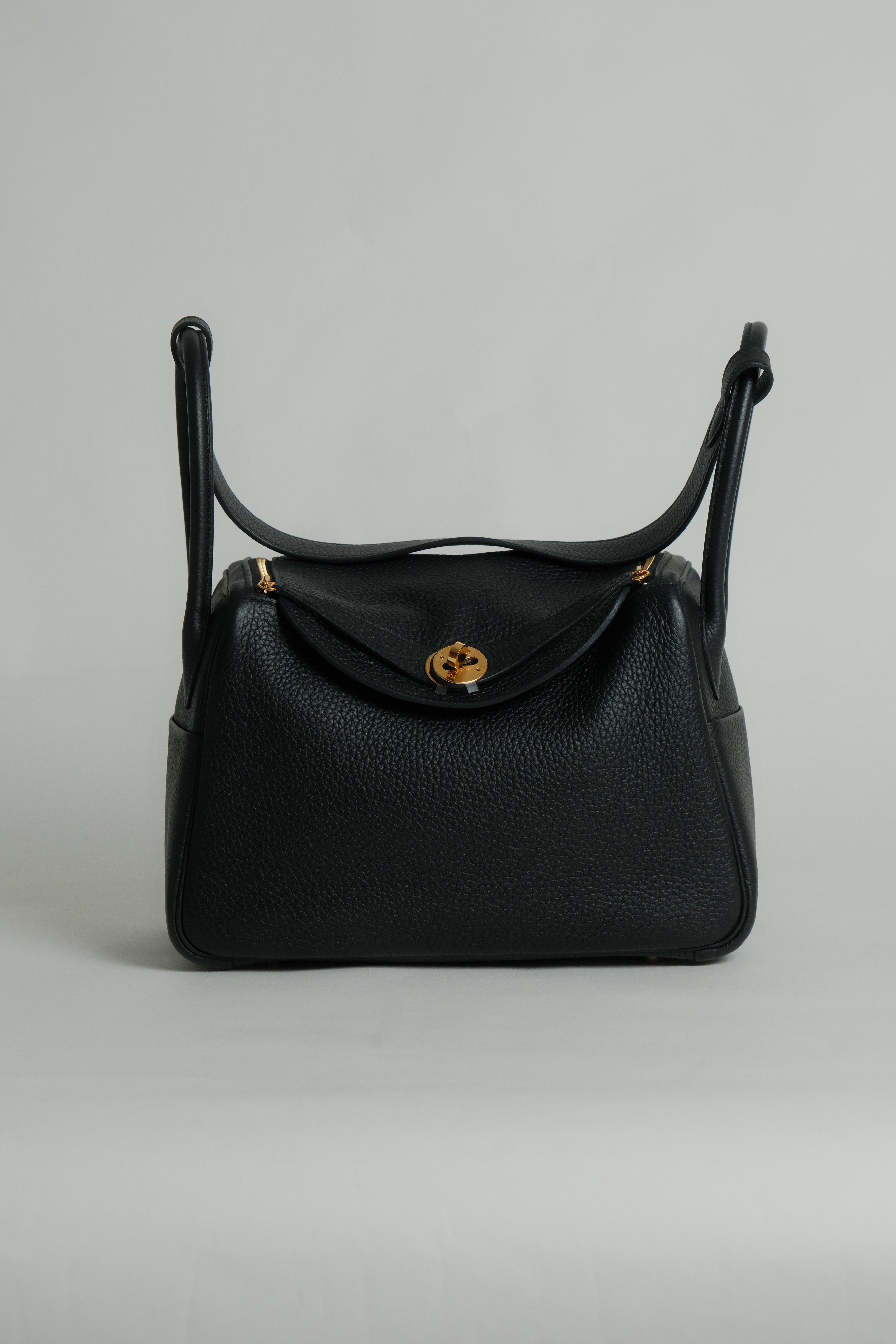 Lindy 26 Noir Stamp U GHW