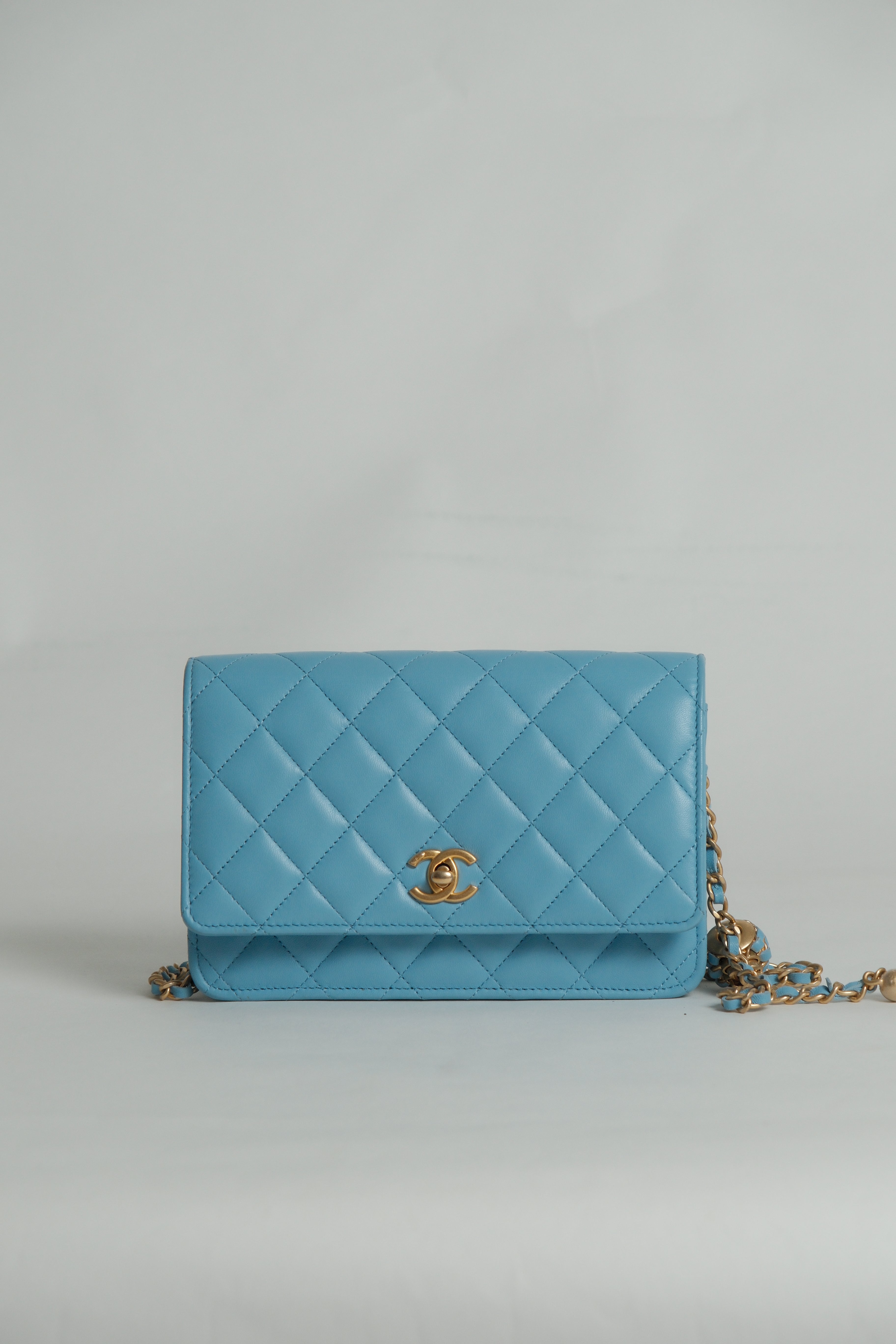 Wallet on Chain Pearl Crush Blue