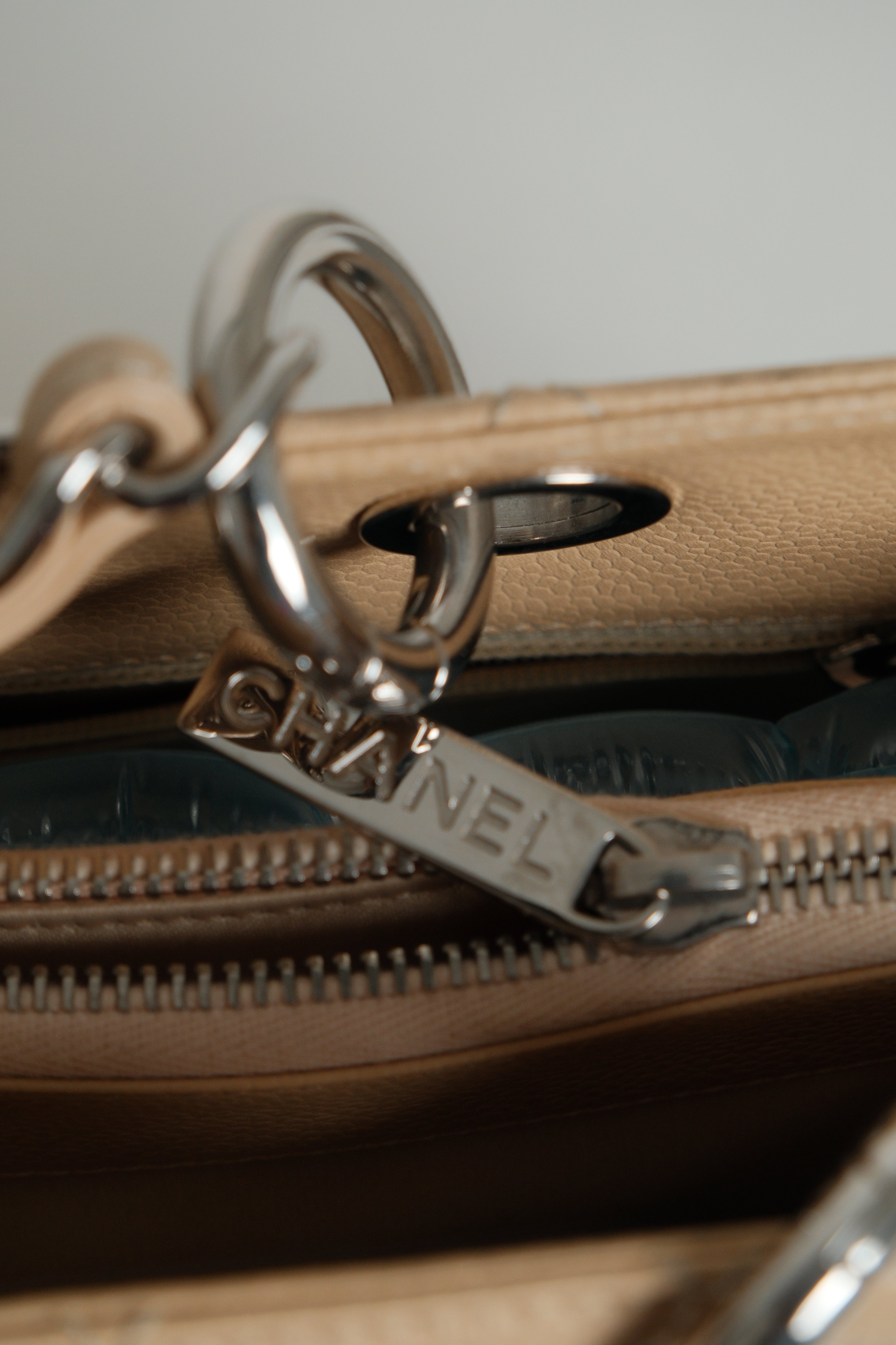 GST CAVIAR BEIGE