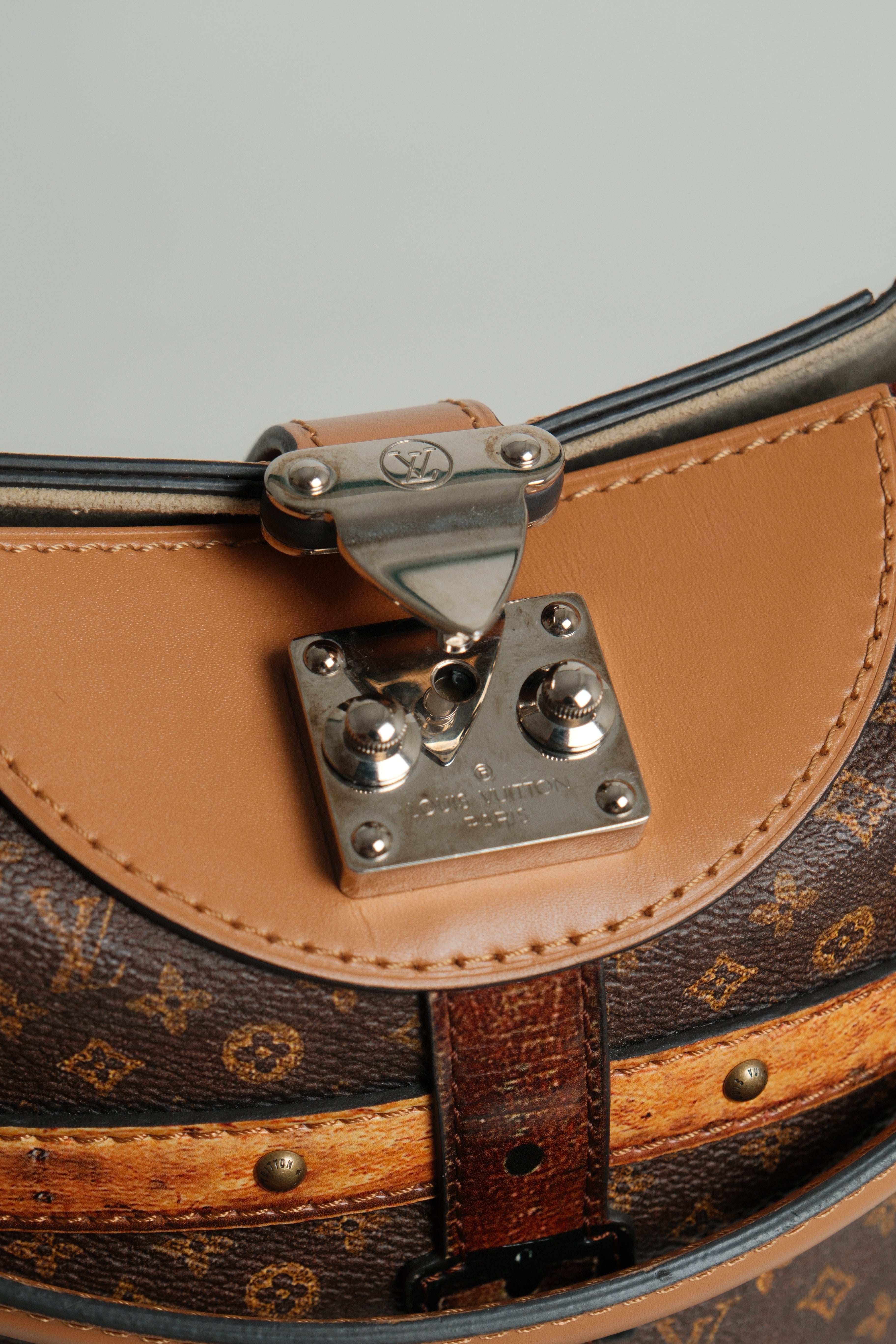 Lv Limited Trunk
