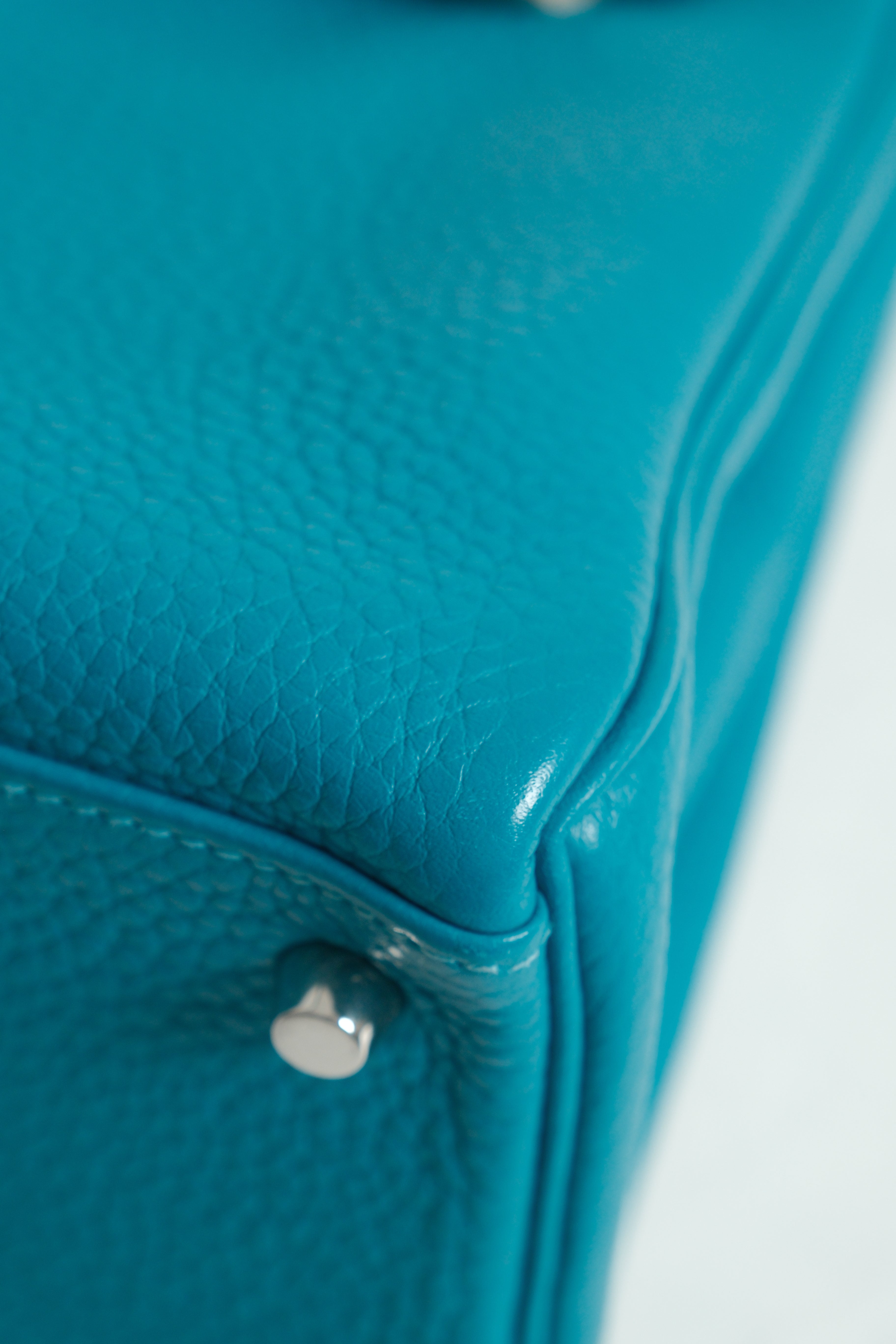 Kelly 28 Blue Paon