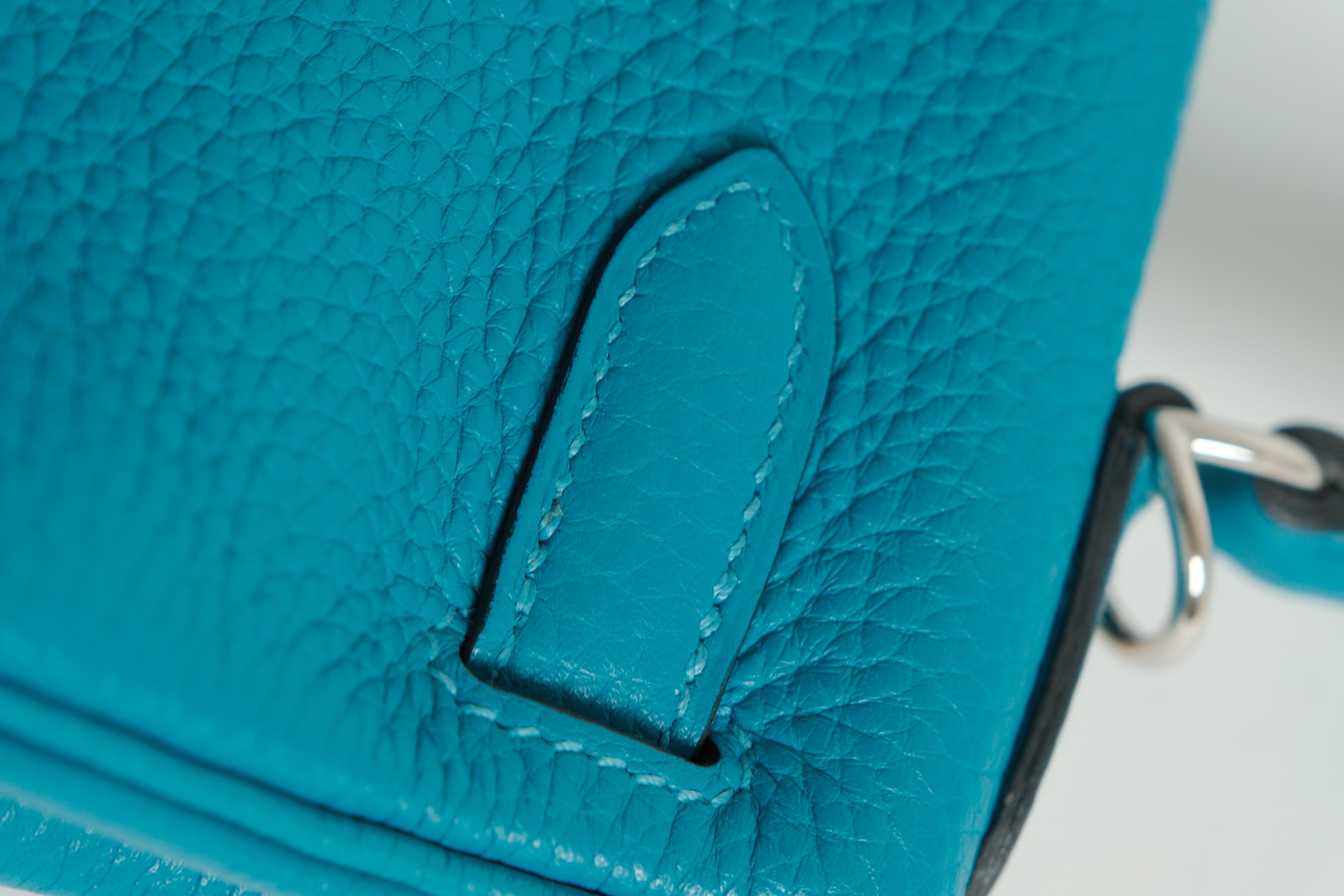 Kelly 28 Blue Paon