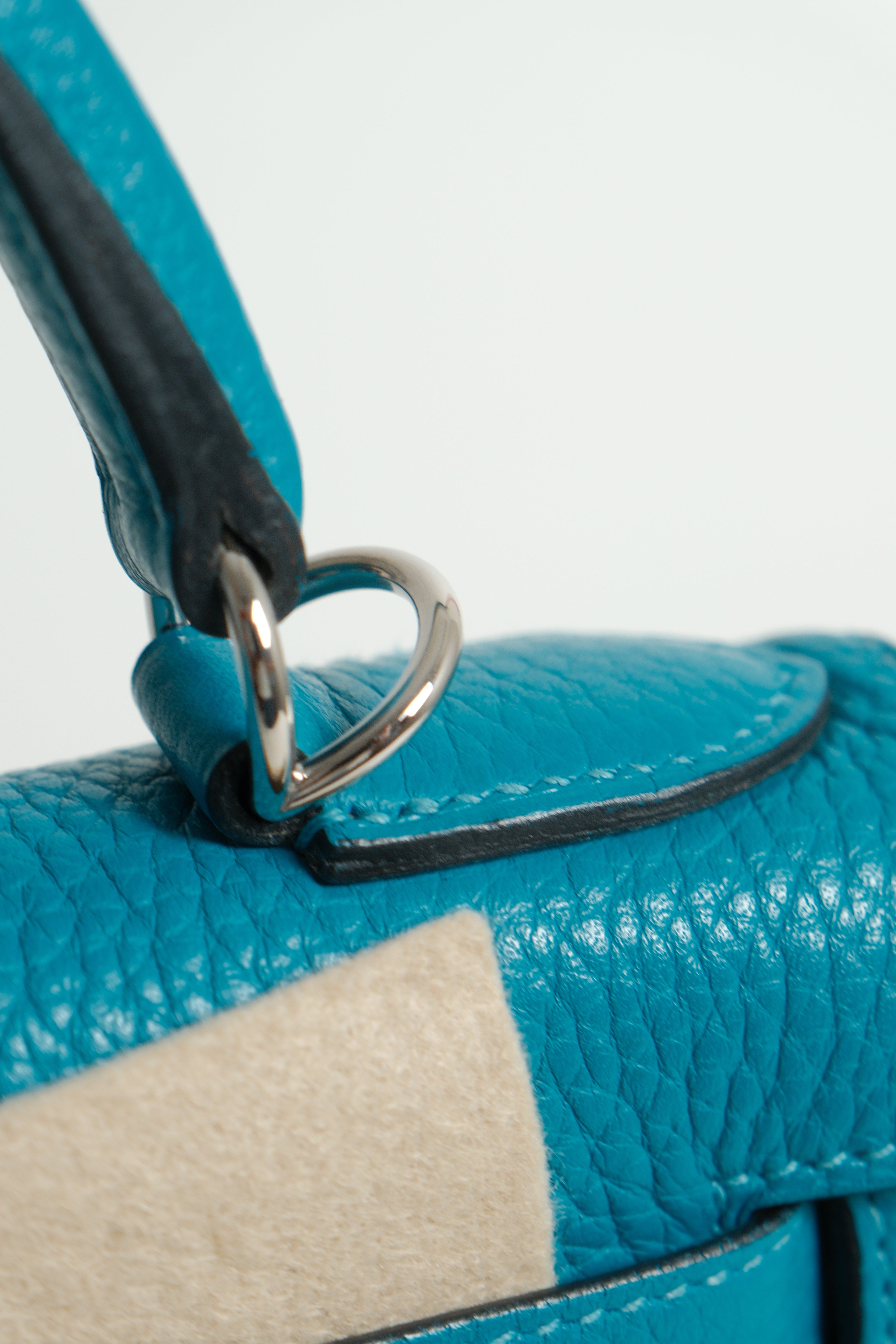 Kelly 28 Blue Paon