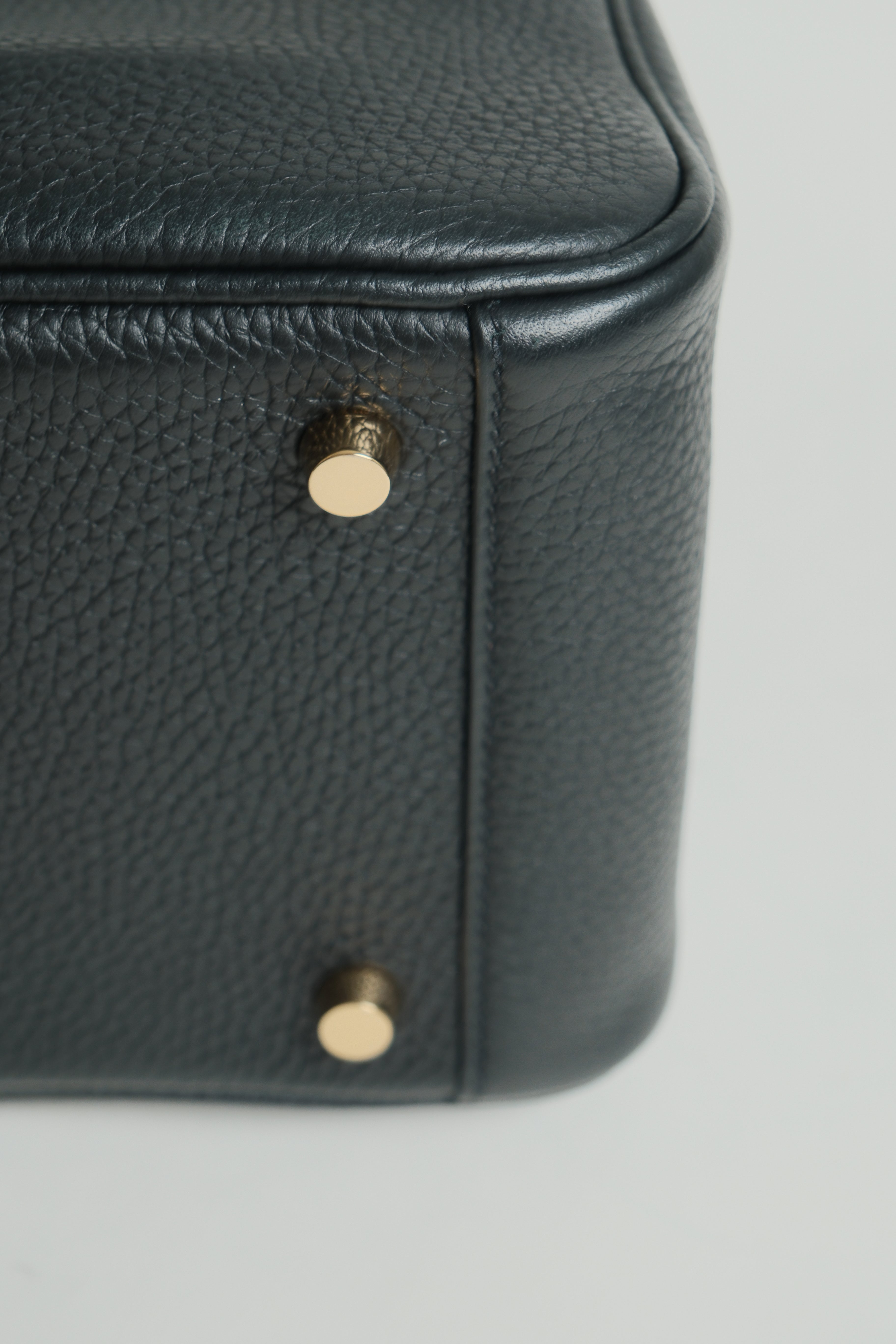 Lindy 26 Noir Stamp D