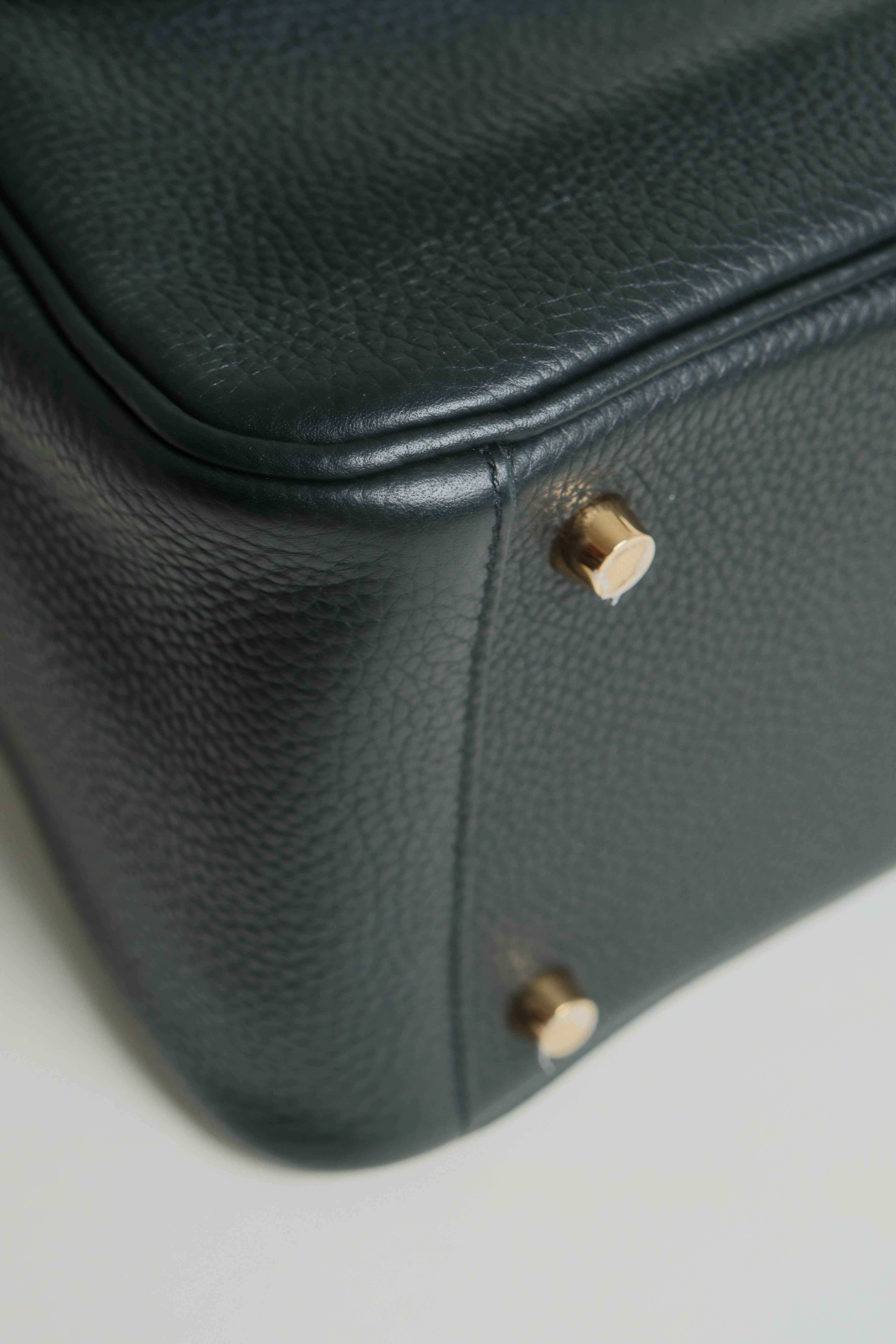 Lindy 26 Noir Stamp D
