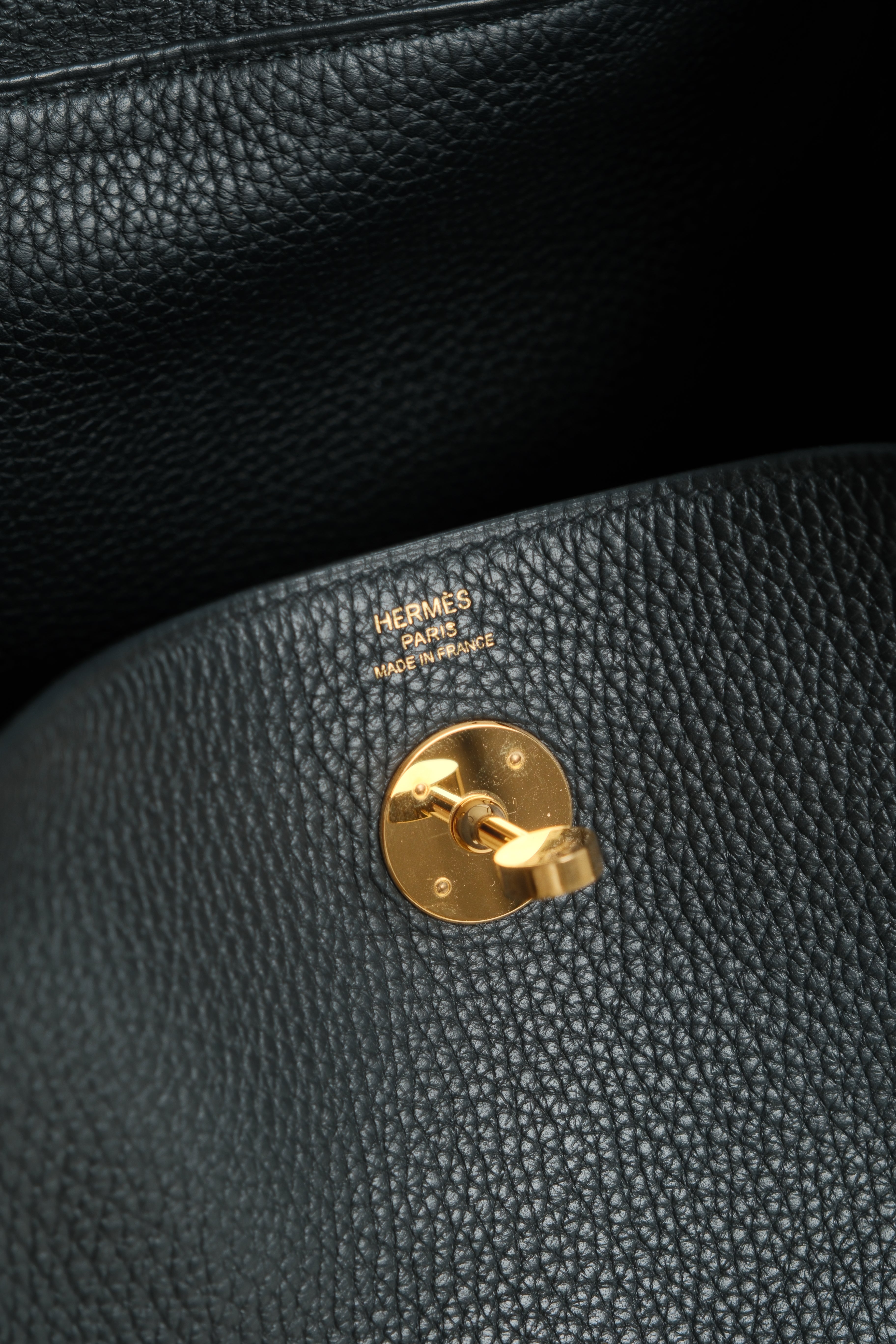 Lindy 26 Noir Stamp D