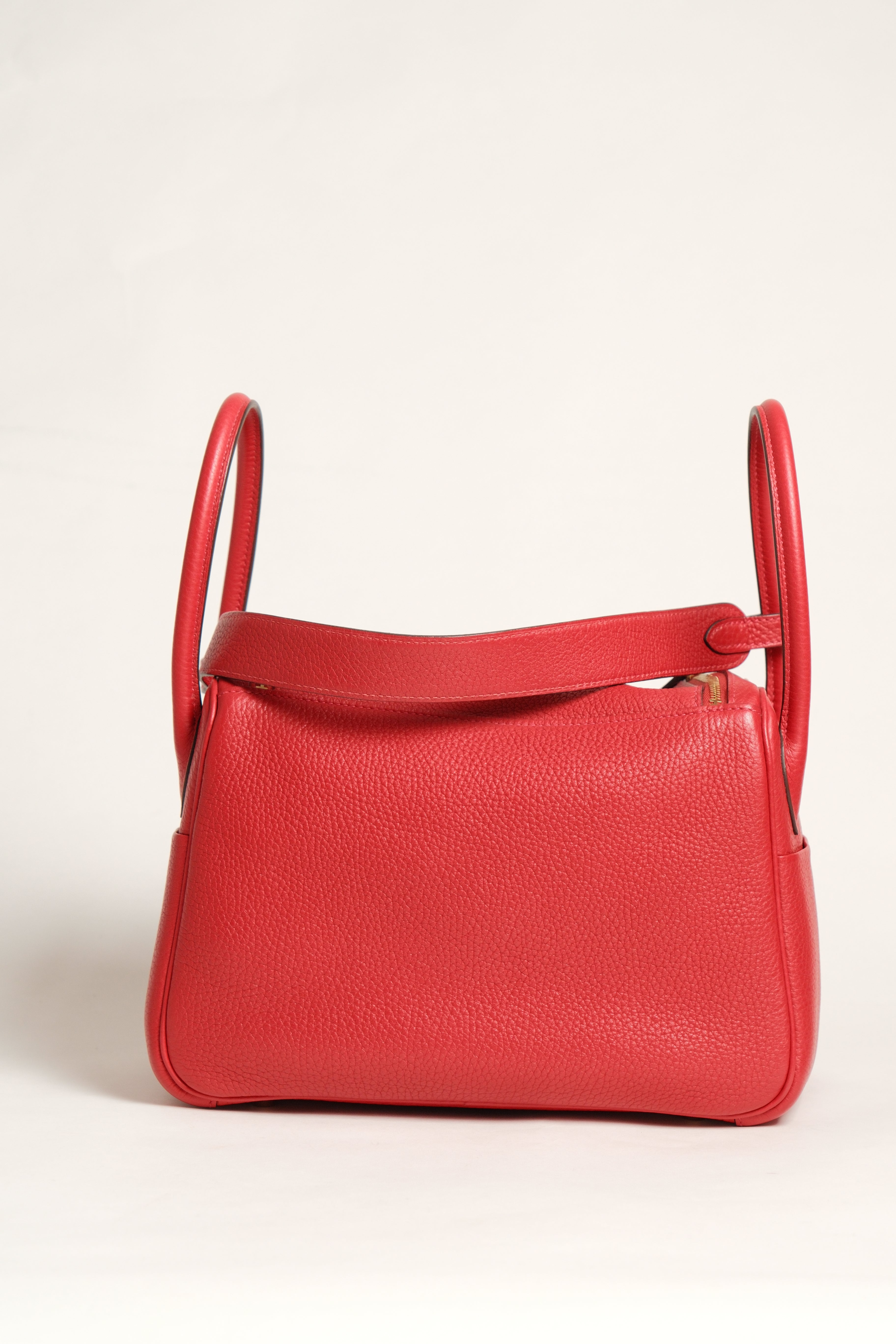 Lindy 26 Rouge Stamp T