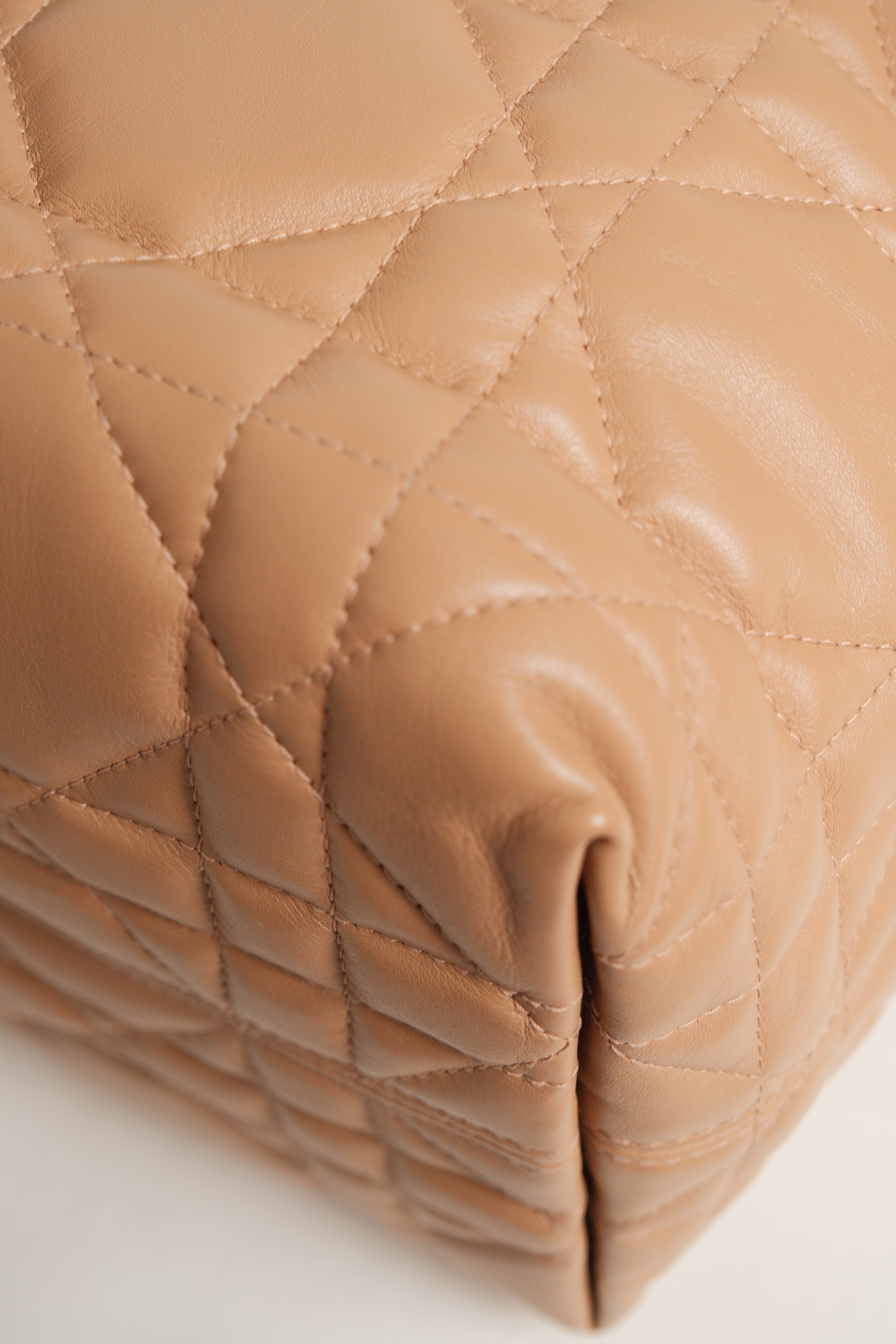 Medium Toujours Beige - NEW