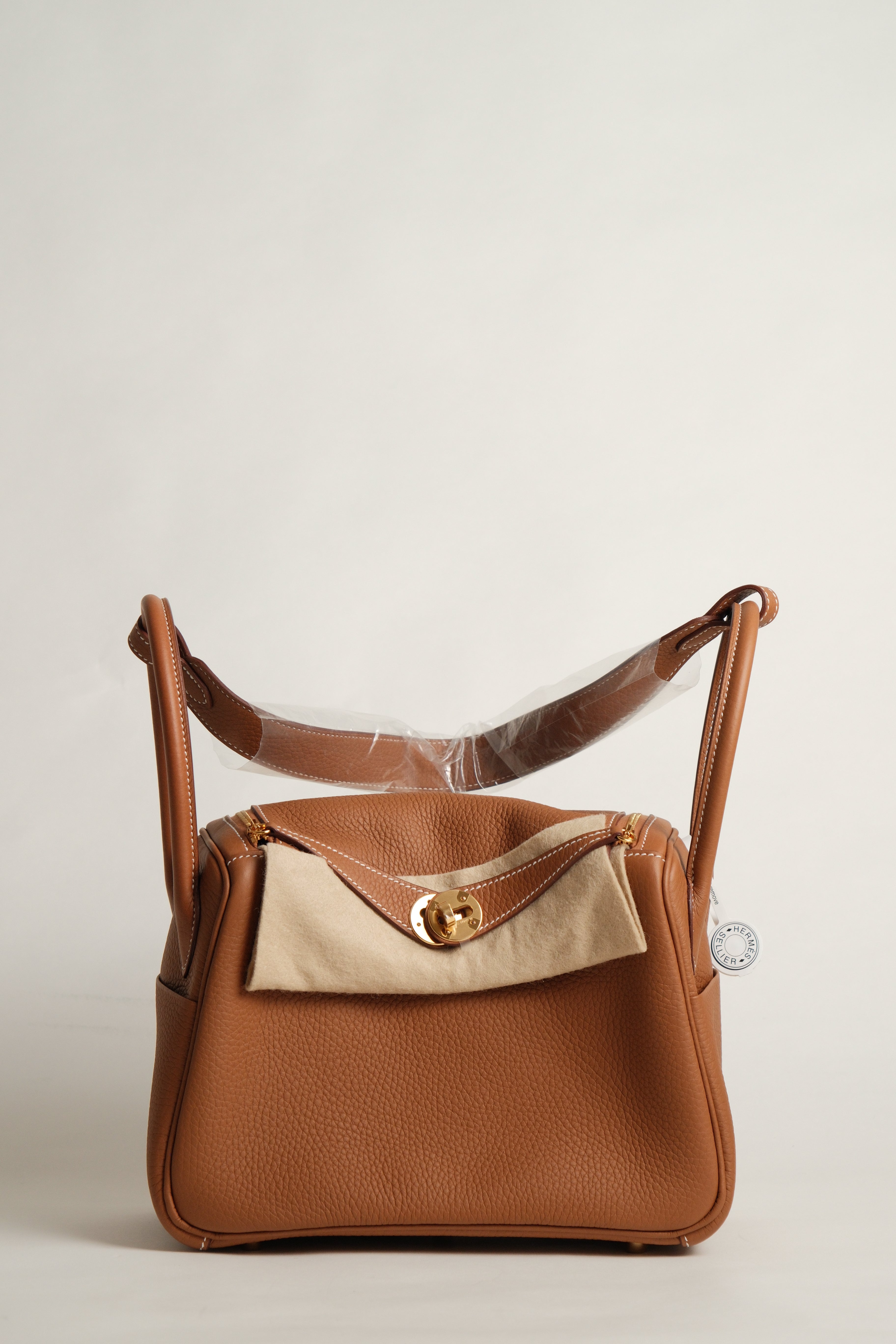 Lindy 26 Gold on Gold BRAND NEW