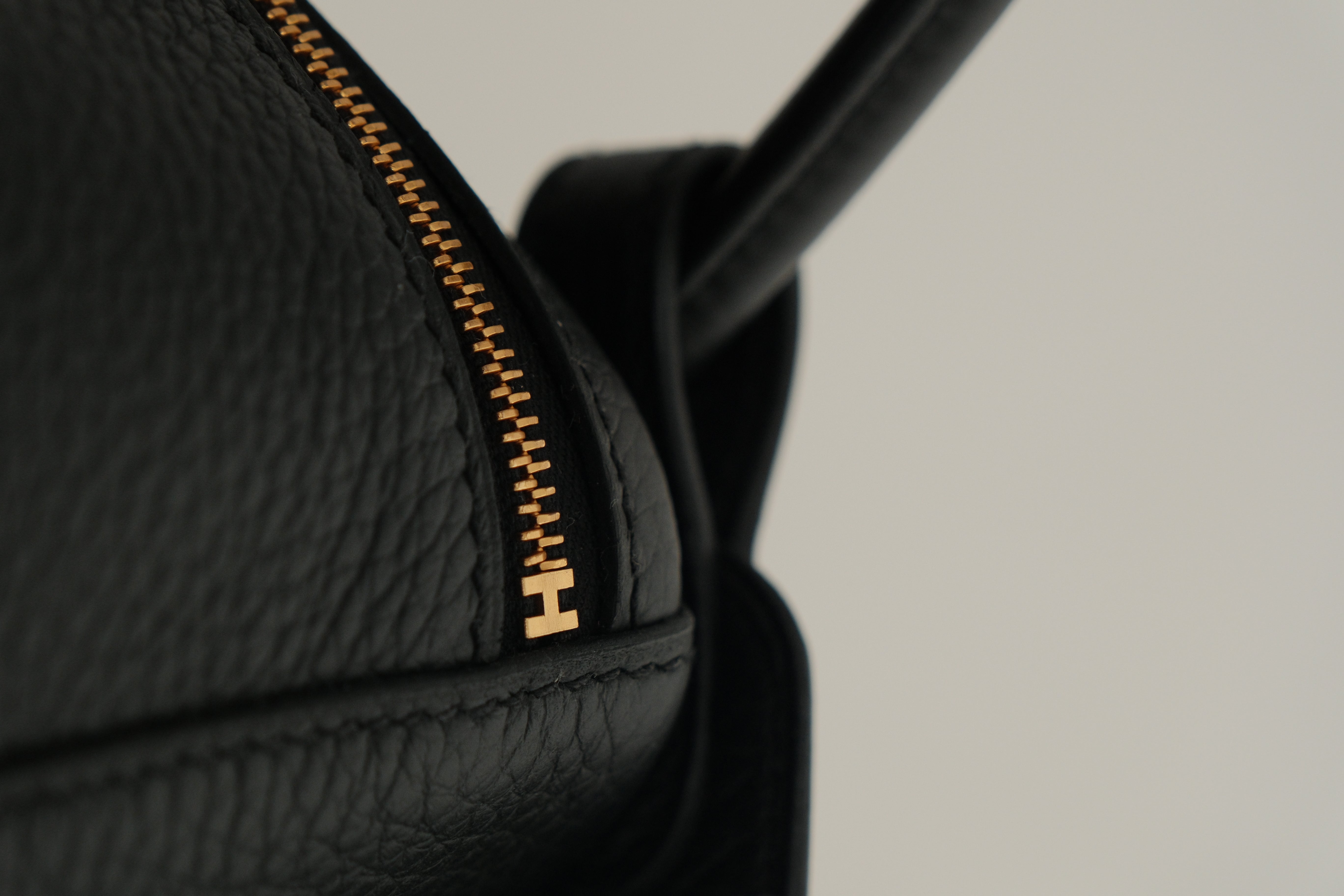 BRAND NEW Lindy 26 Noir Stamp K