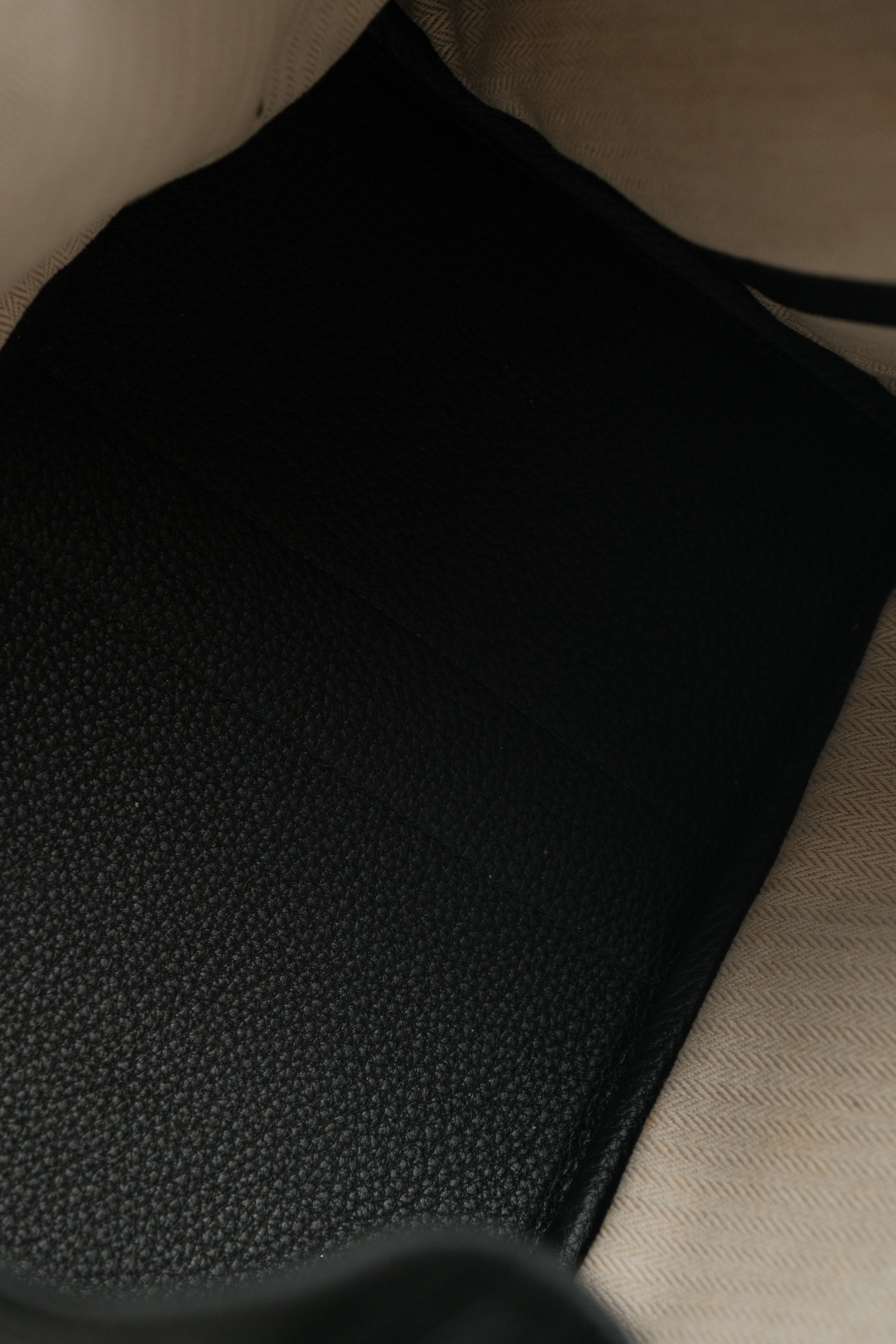 Garden Party 36 Noir Stamp Y