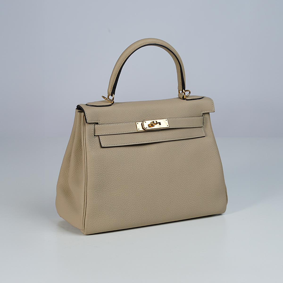 Kelly 28 Trench