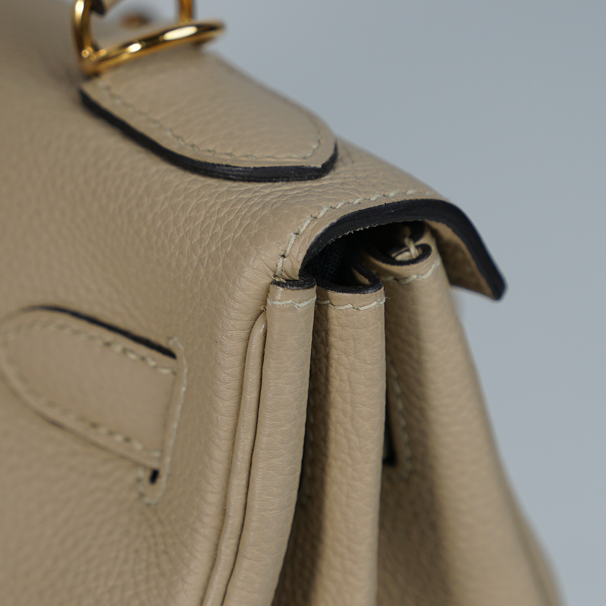 Kelly 28 Trench