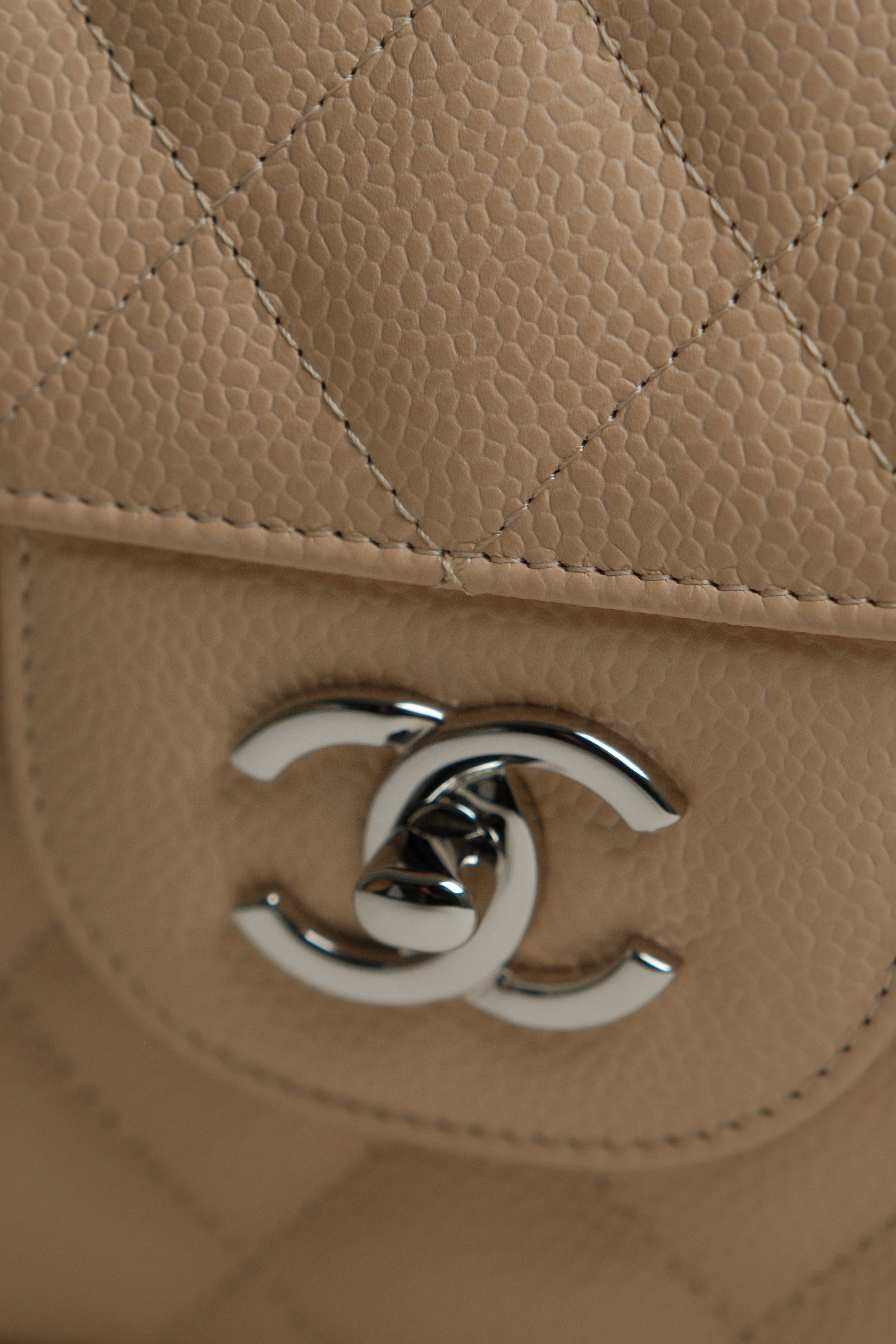 Classic Jumbo Double Flap Caviar