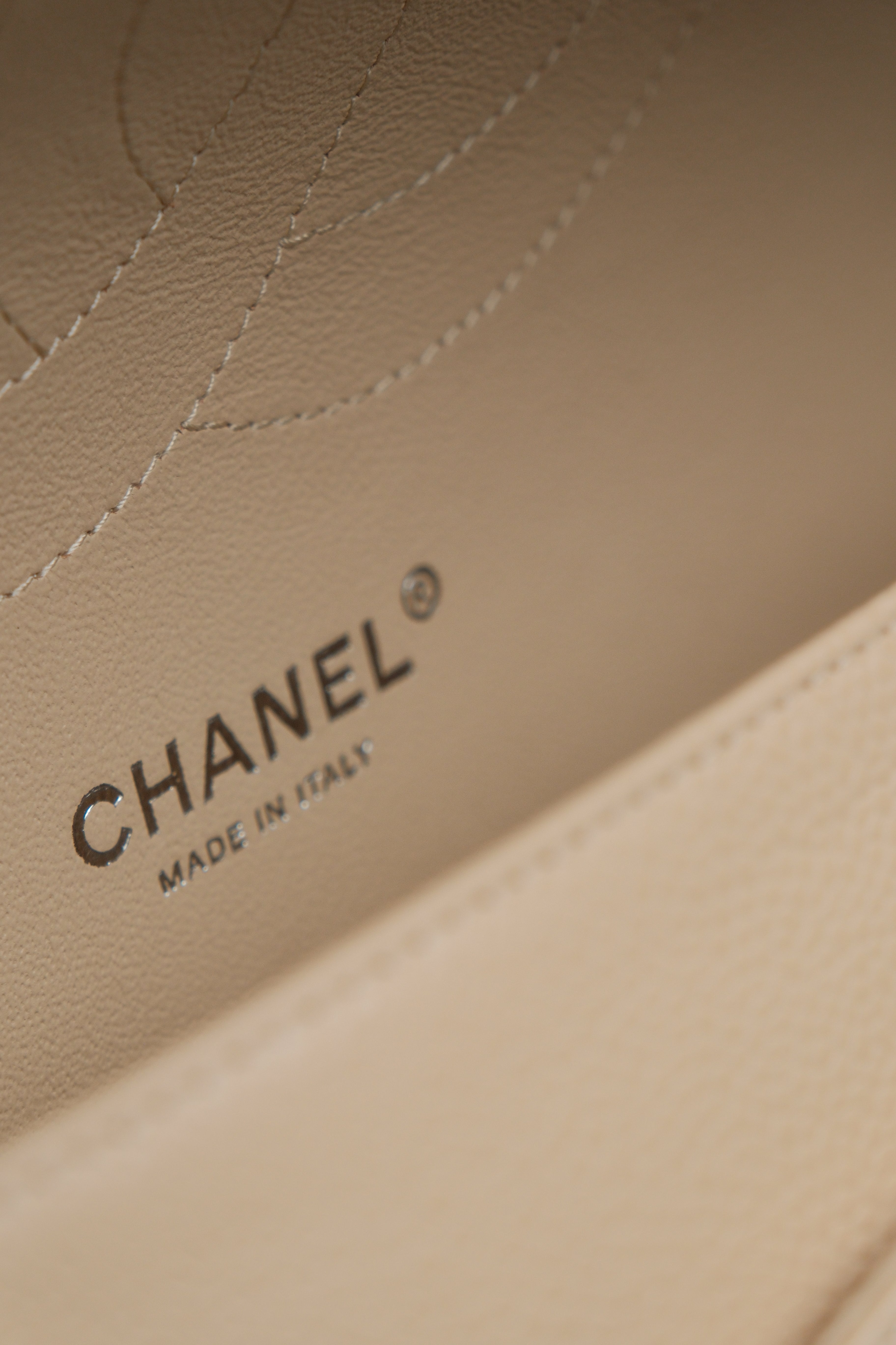 Classic Jumbo Double Flap Caviar