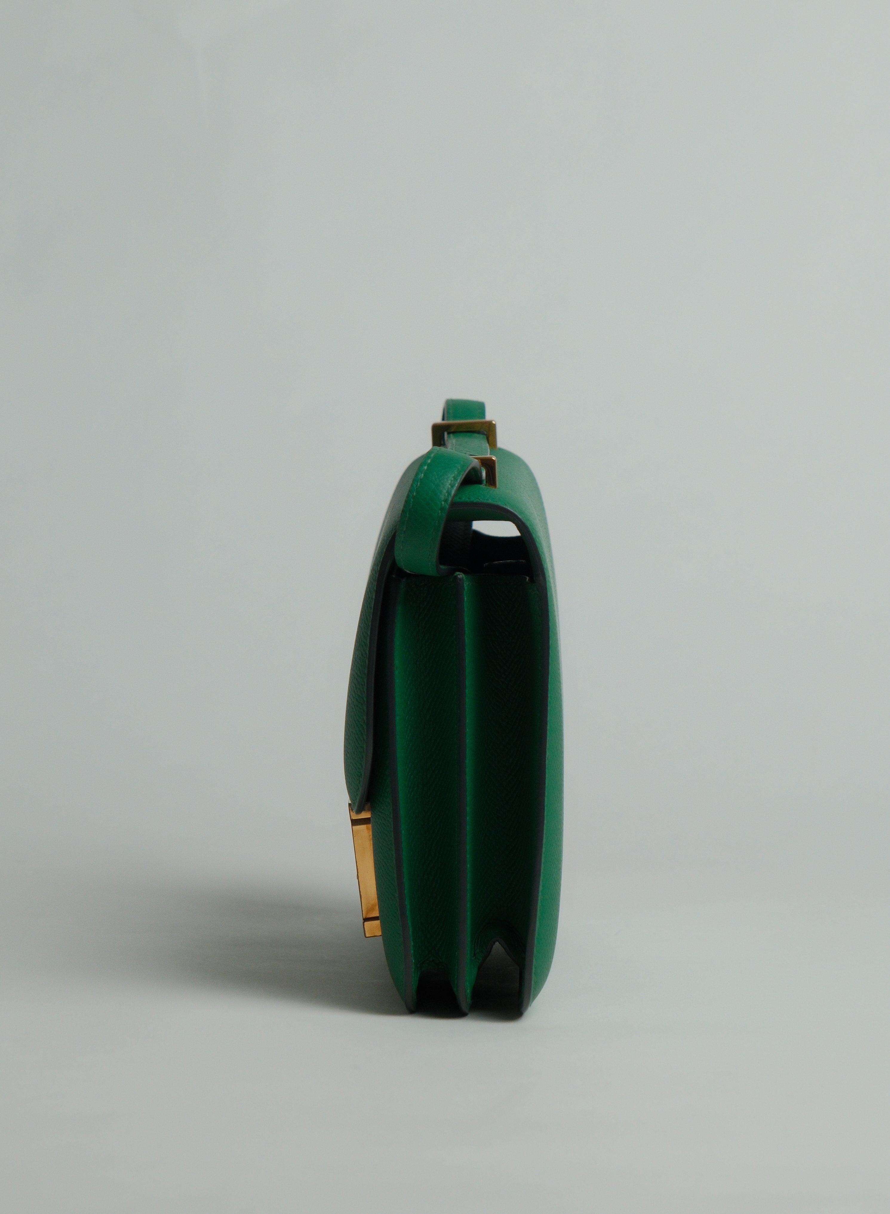 Constance 18 Epsom Vert Vertigo Stamp D