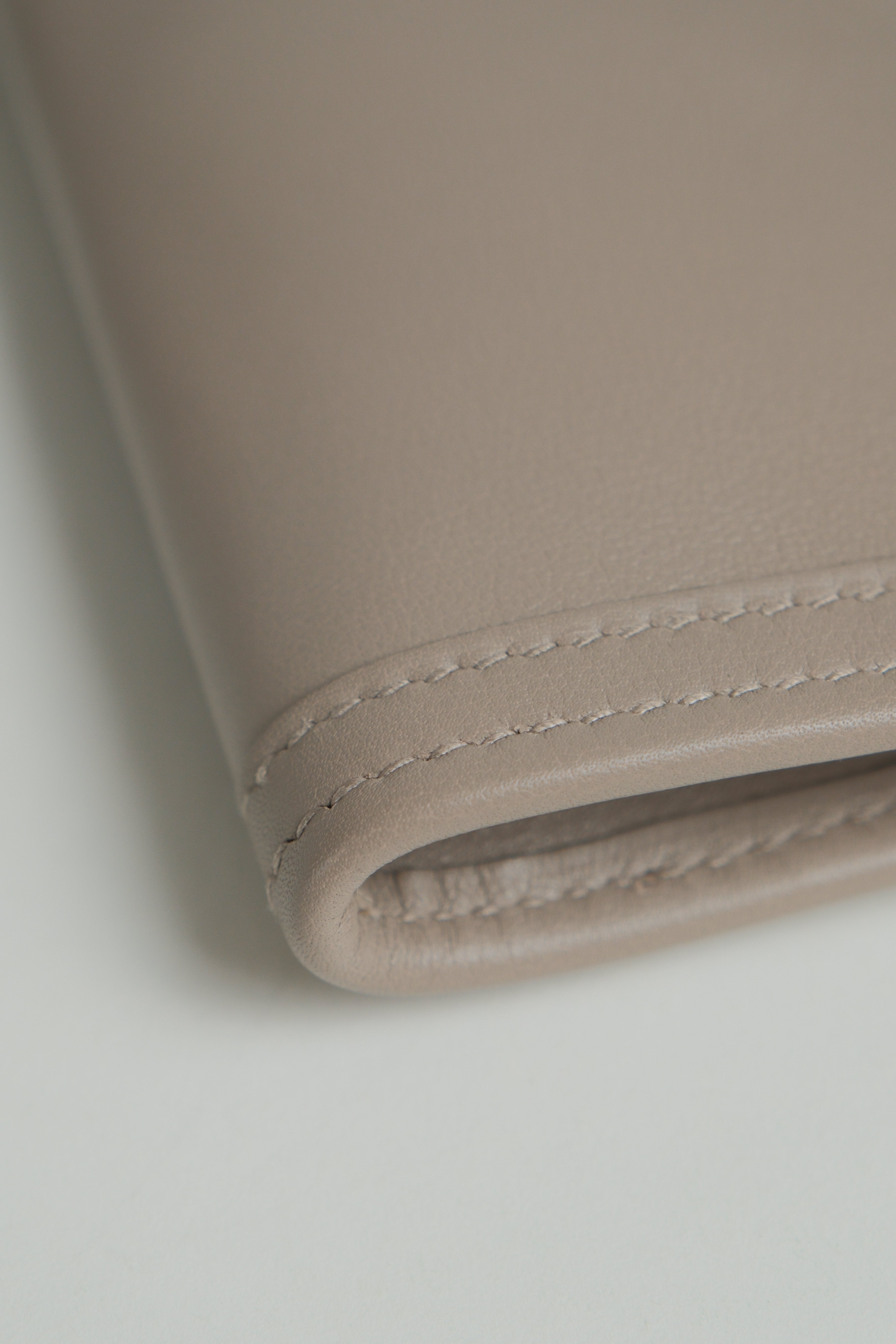 Jige Clutch Gris Asphalte