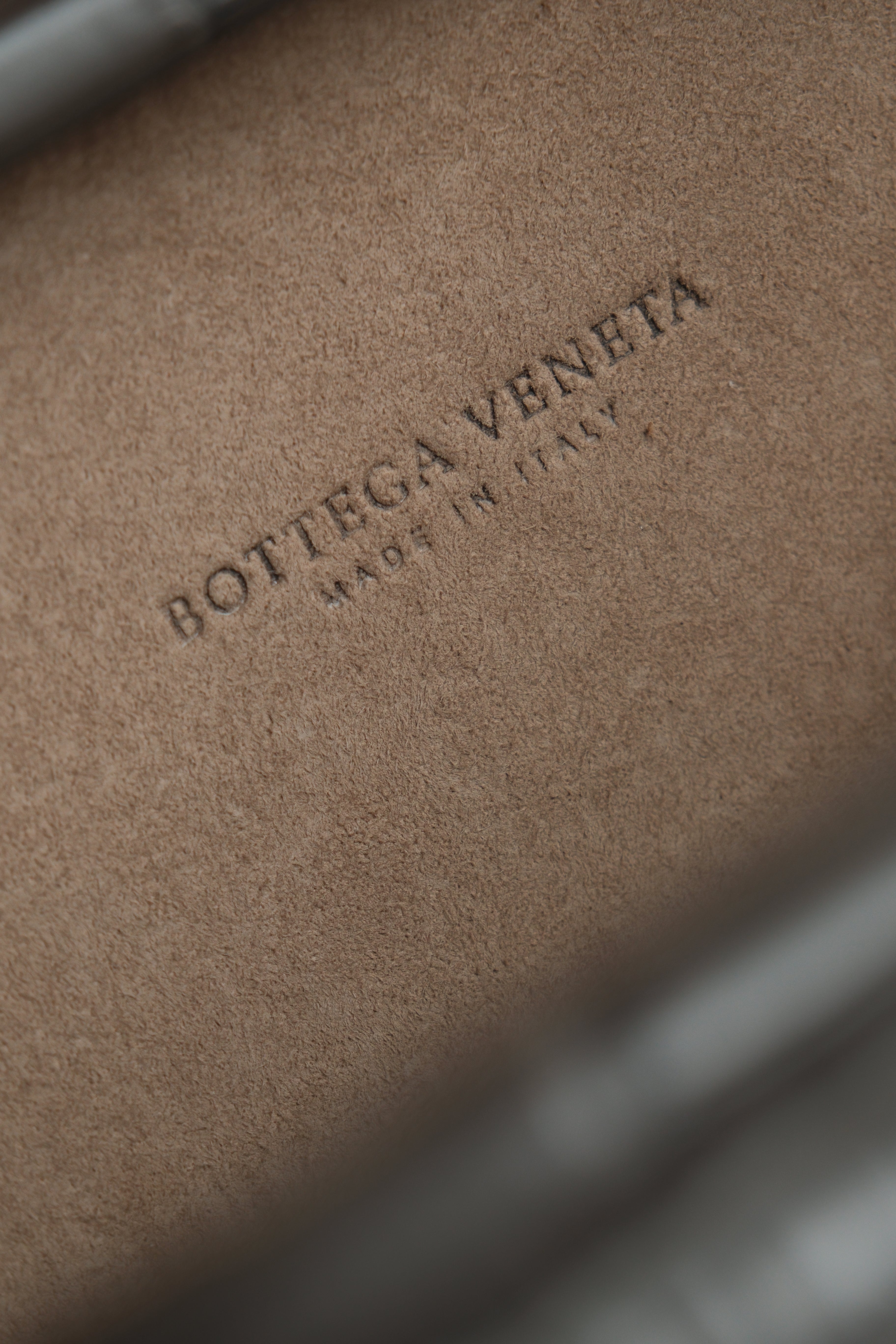 Grey Knot Chain Clutch Crocodile