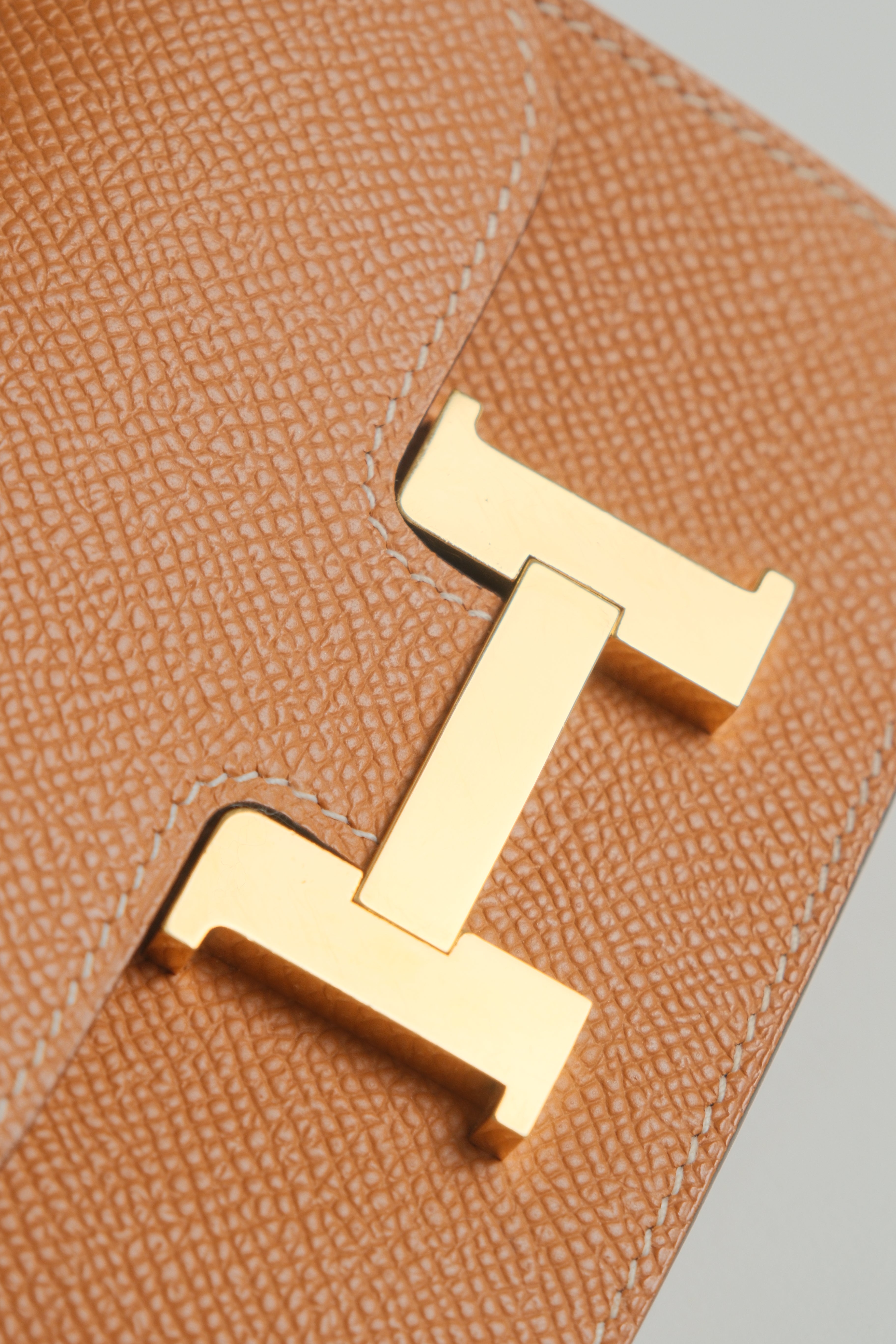 Constance Slim Wallet Toffee