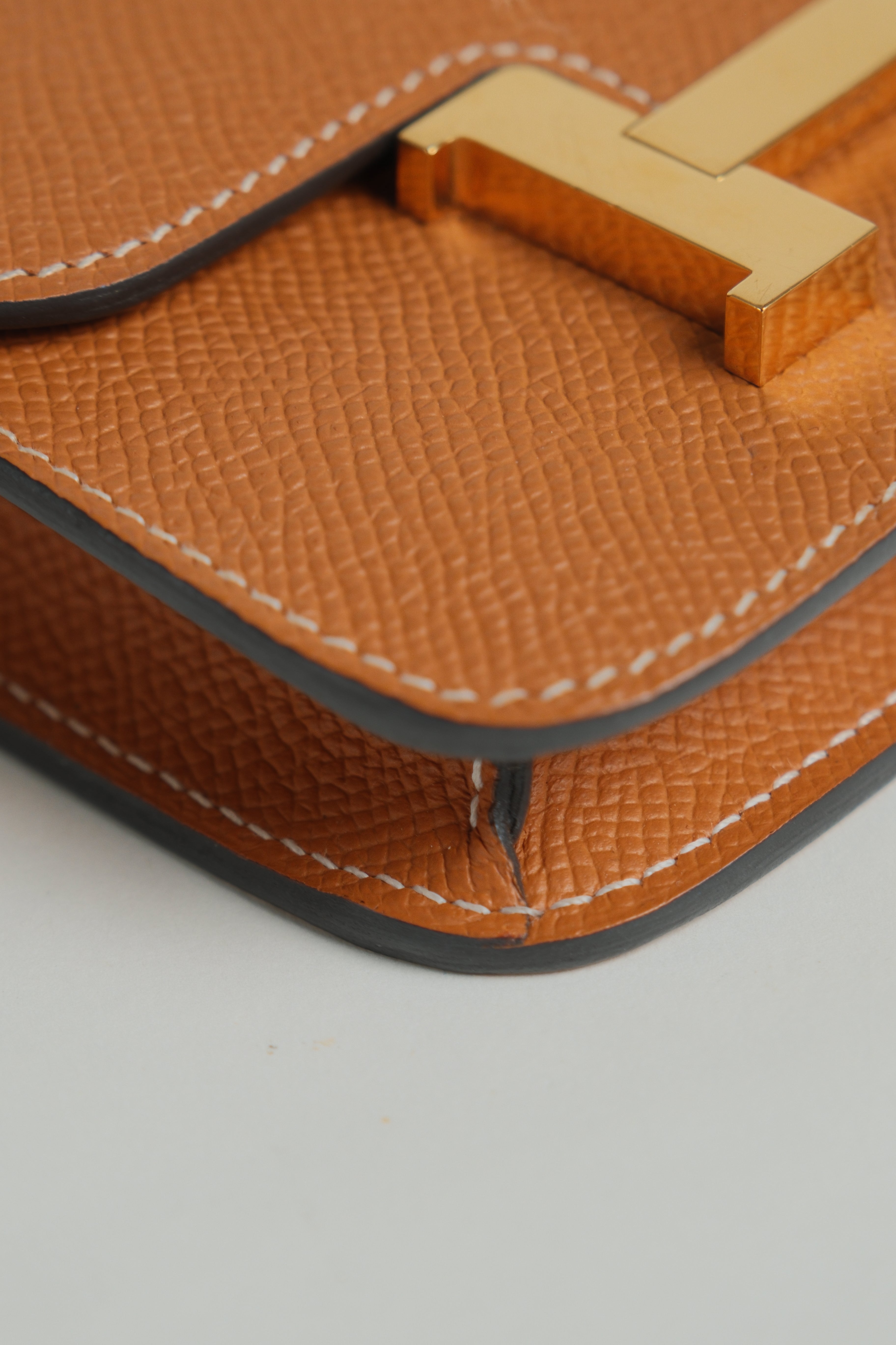 Constance Slim Wallet Toffee