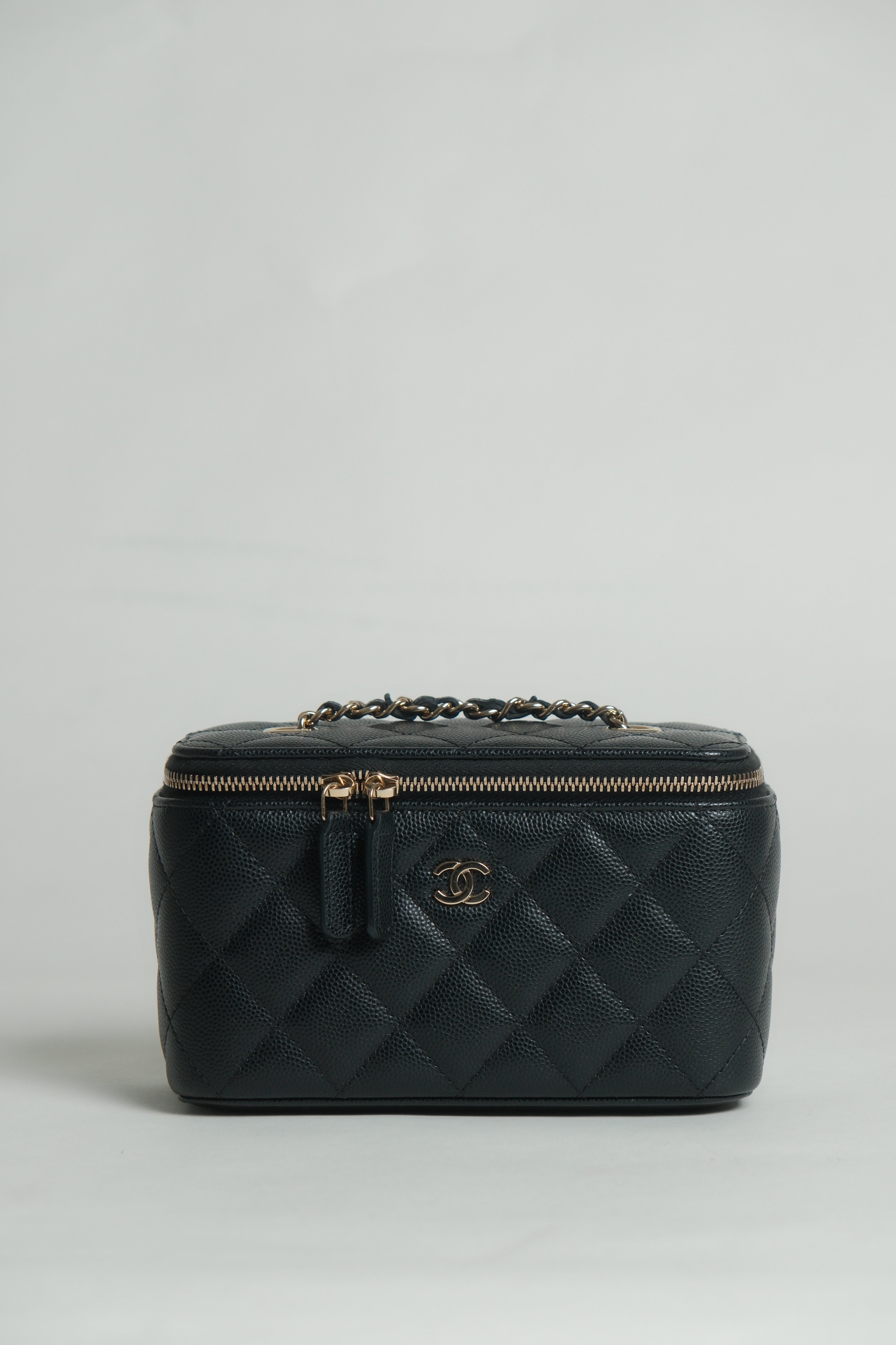 Vanity Caviar Black