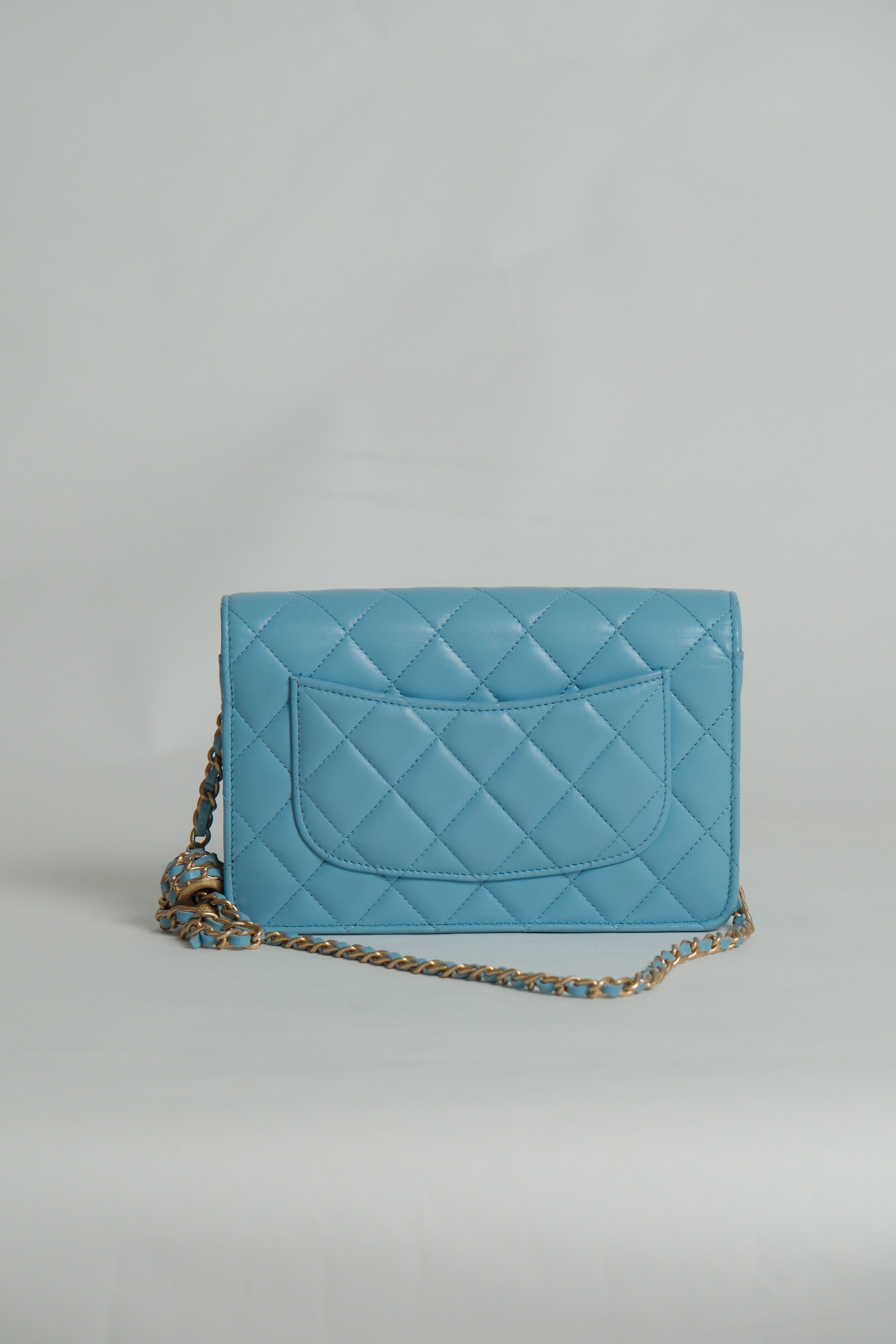Wallet on Chain Pearl Crush Blue