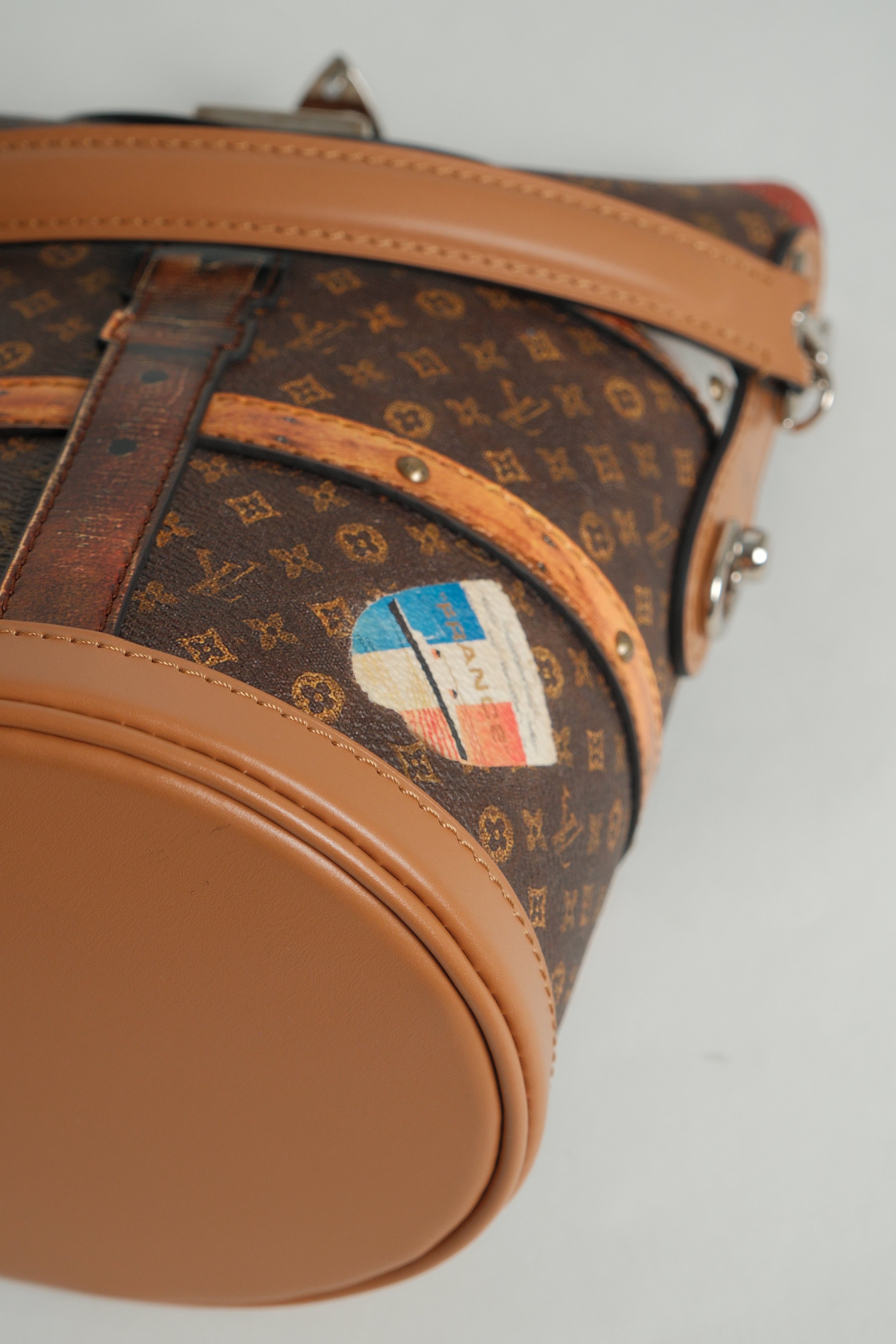 Lv Limited Trunk