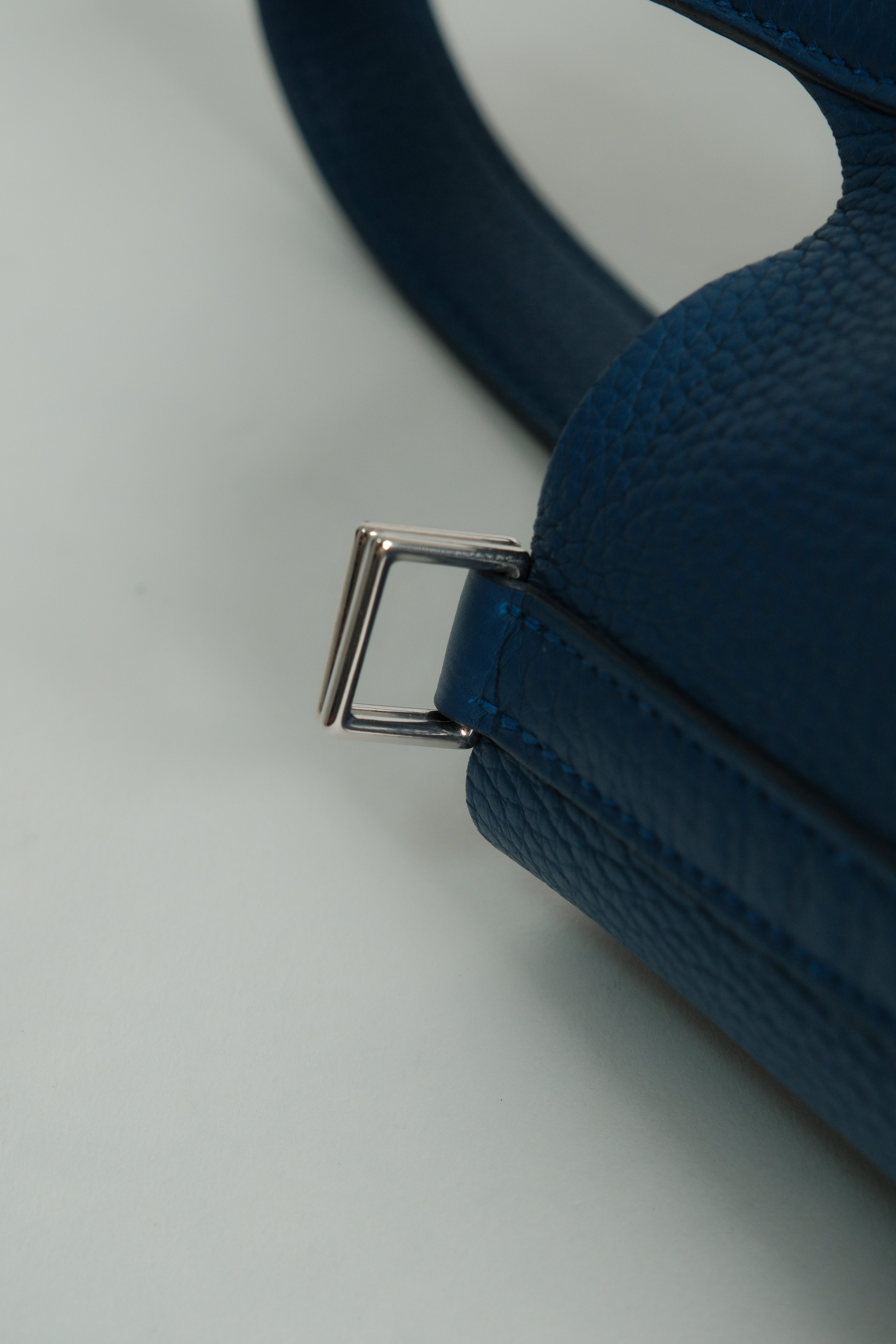 Picotin 18 Bleu Tie Stamp K 2025