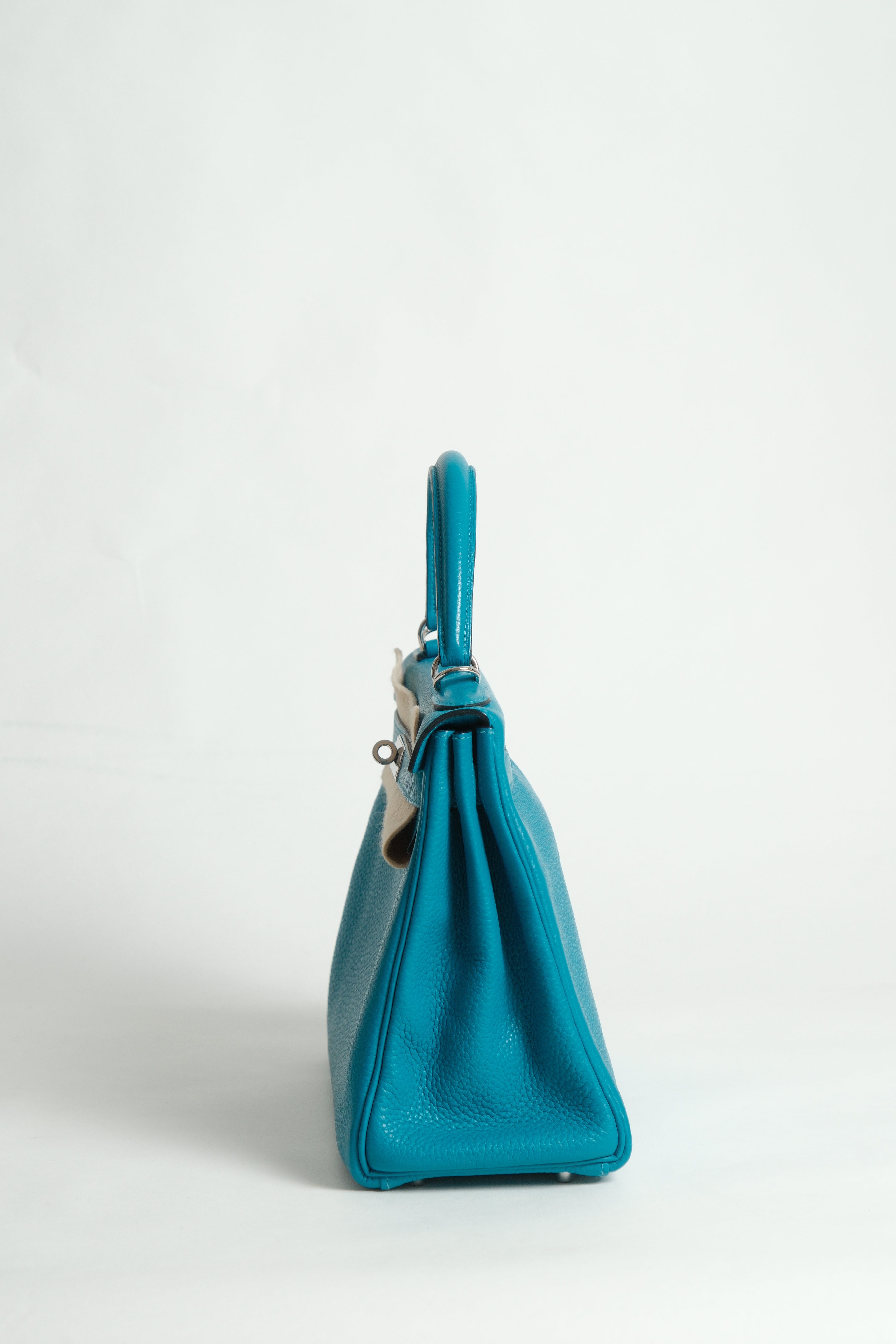 Kelly 28 Blue Paon