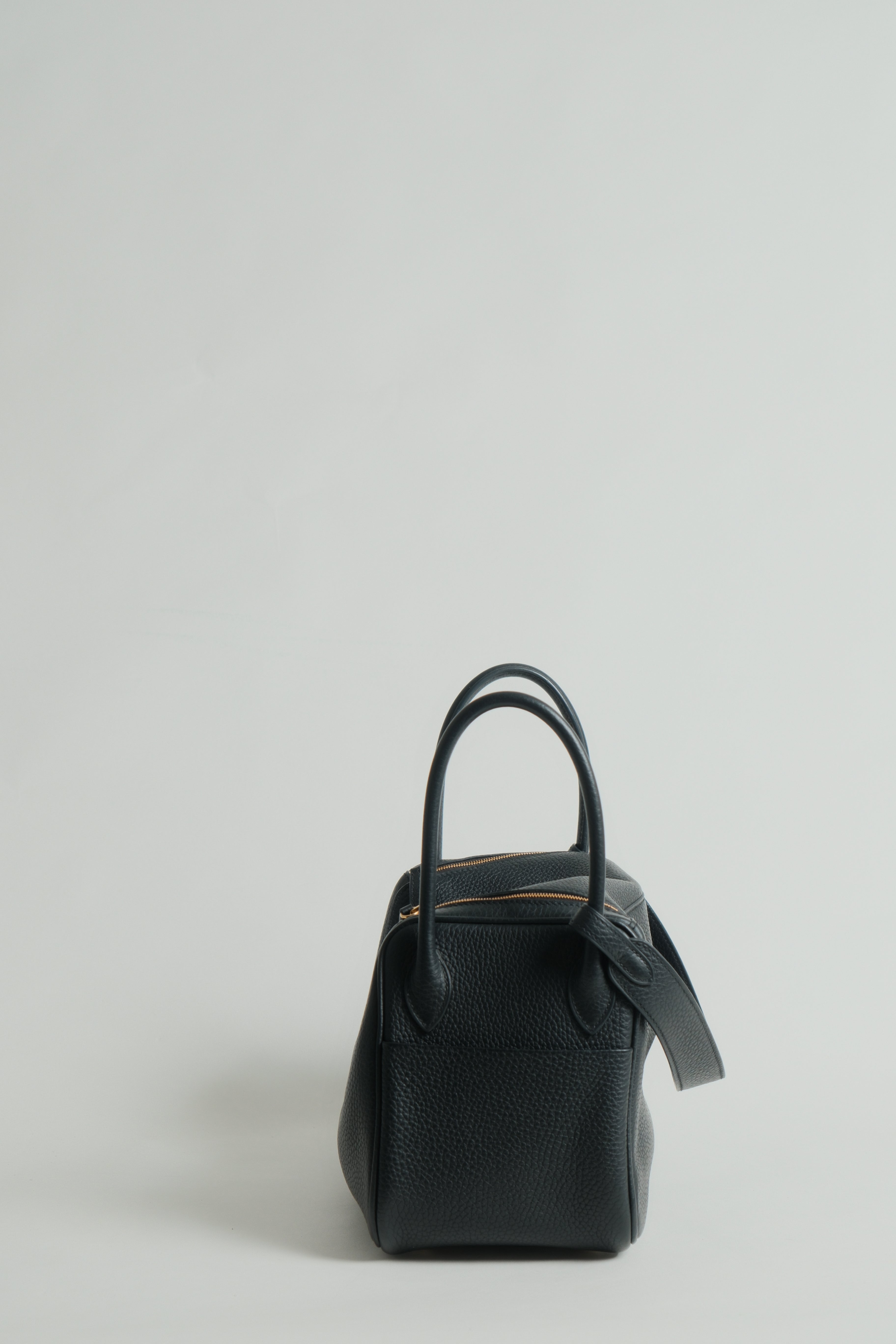 Lindy 26 Noir Stamp D