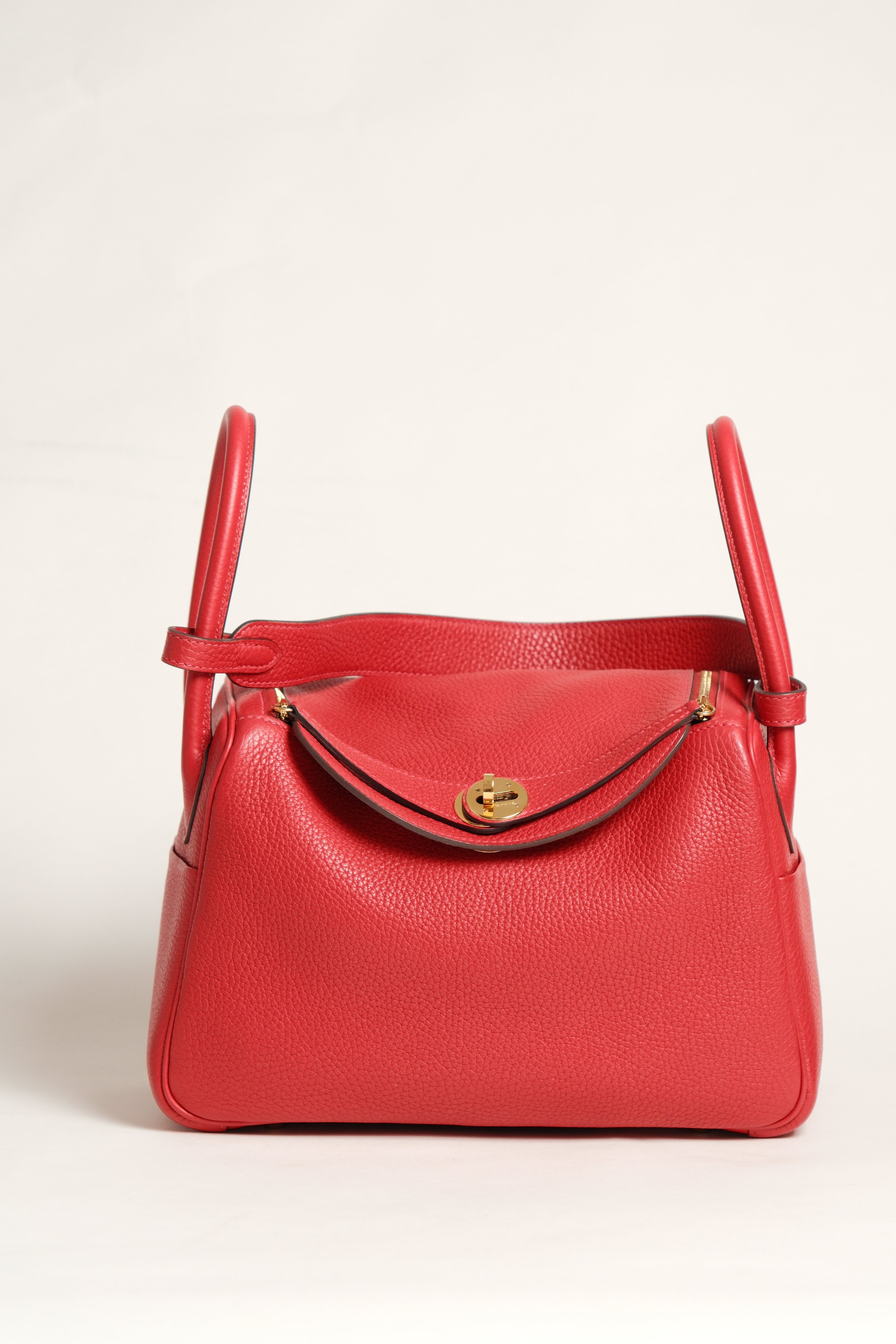 Lindy 26 Rouge Stamp T